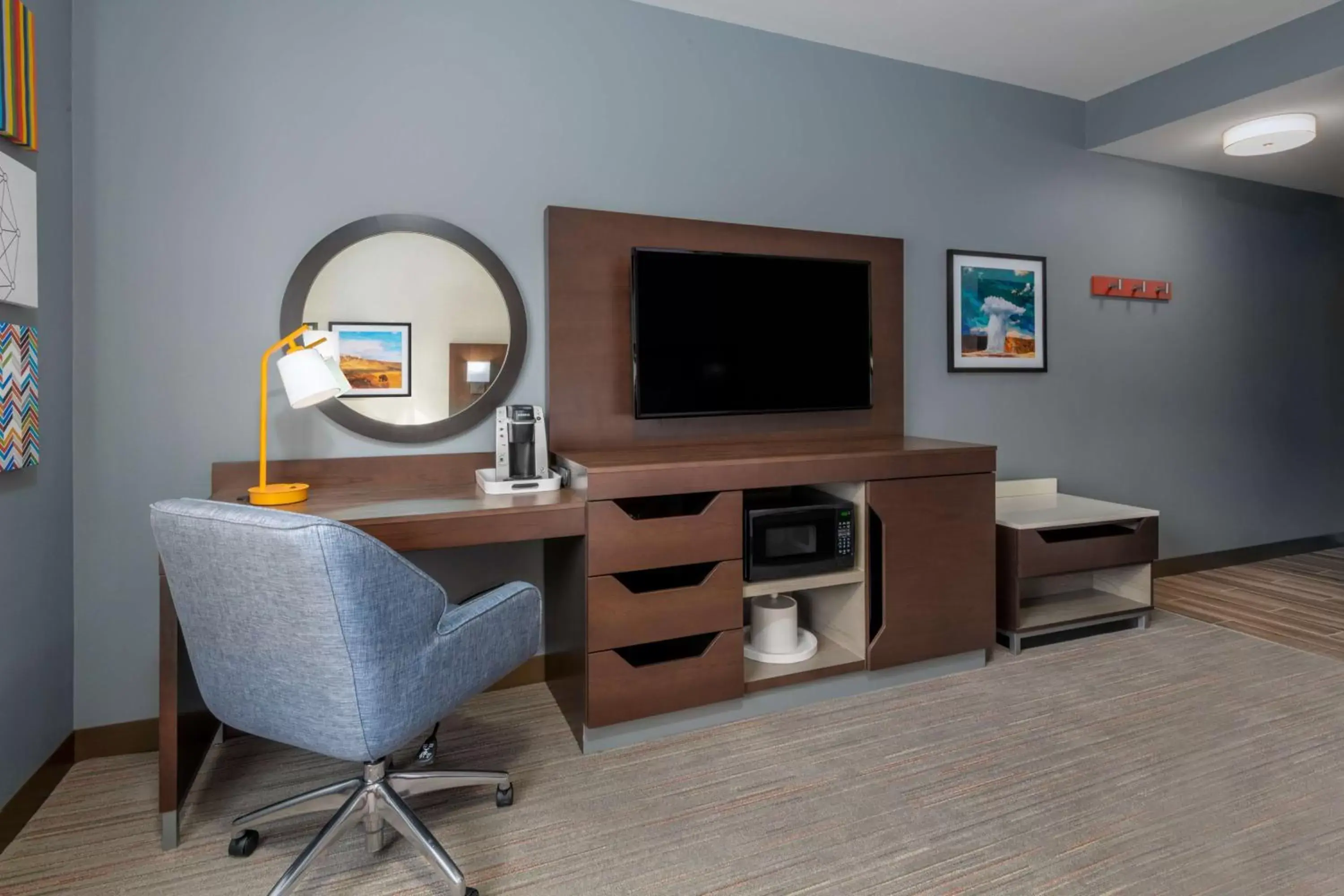 King Room in Hampton Inn & Suites Cody, Wy King Room in Hampton Inn & Suites Cody, Wy