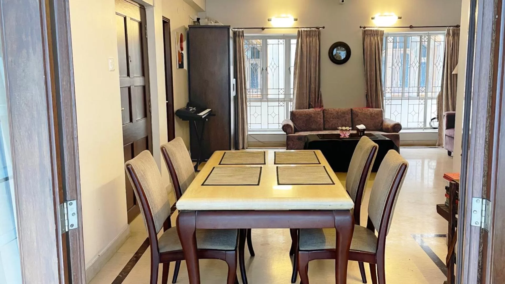 The Aster Homestay - Bedrooms & Apartments