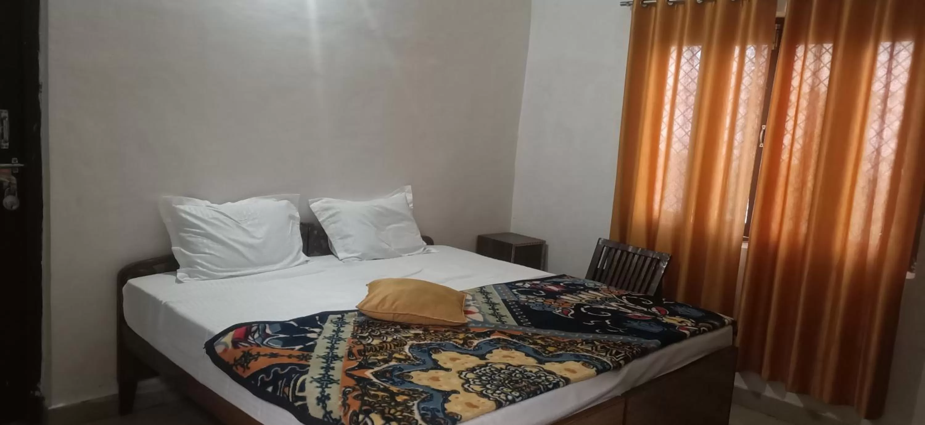 Deluxe Single Room - single occupancy in Sunrise Bed & Breakfast