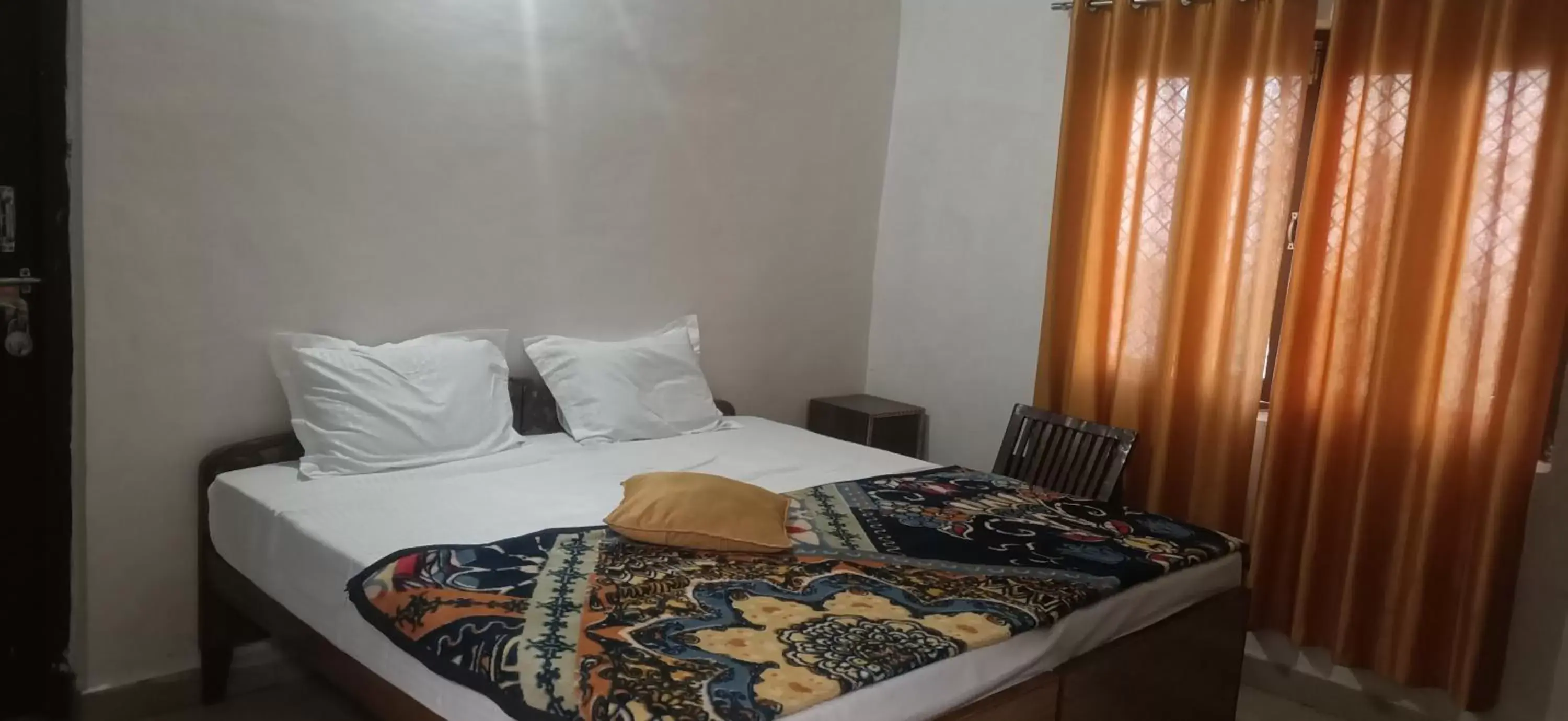 Deluxe Single Room - single occupancy in Sunrise Bed & Breakfast Deluxe Single Room - single occupancy in Sunrise Bed & Breakfast