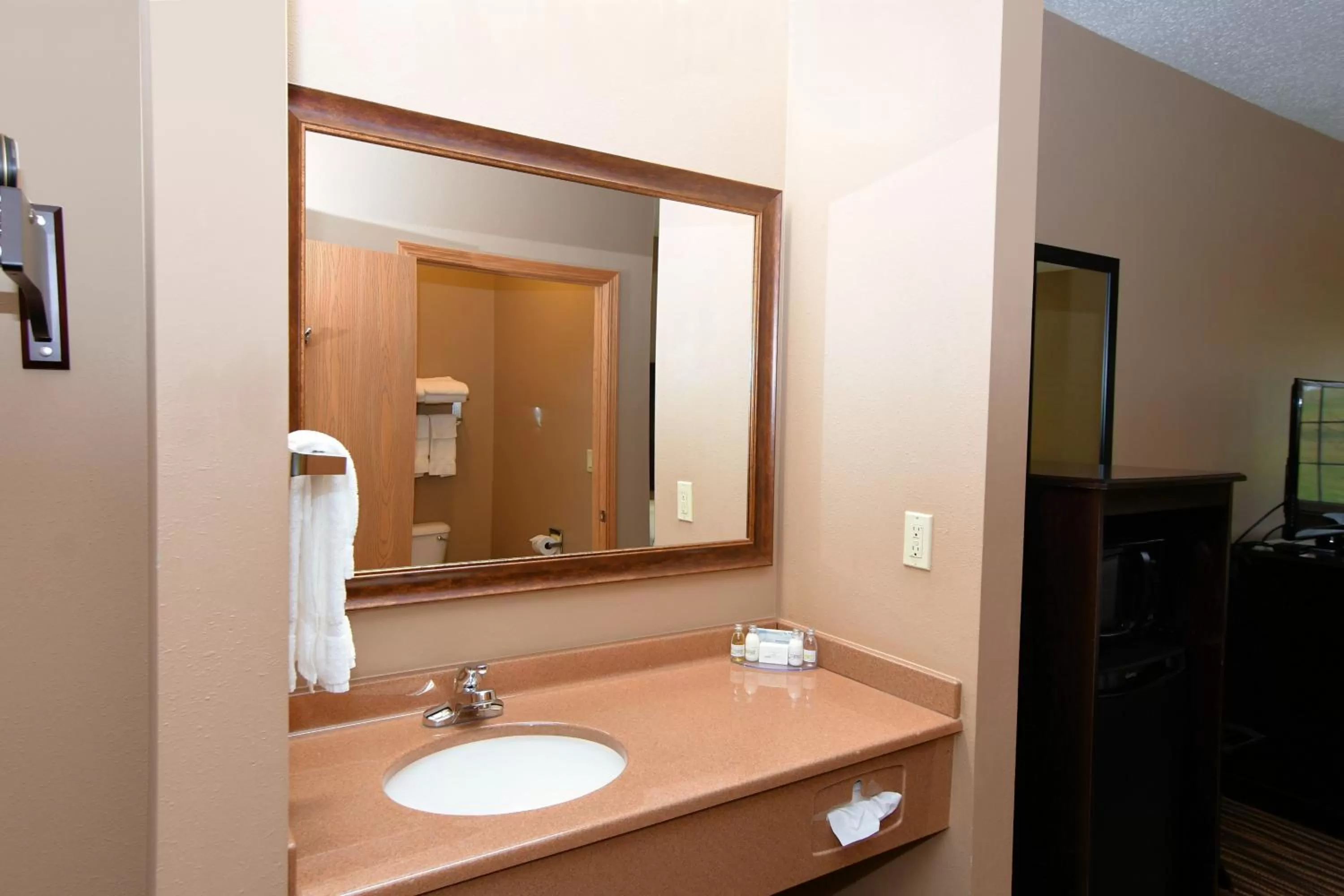 Bathroom in Cobblestone Inn & Suites - Denison | Majestic Hills