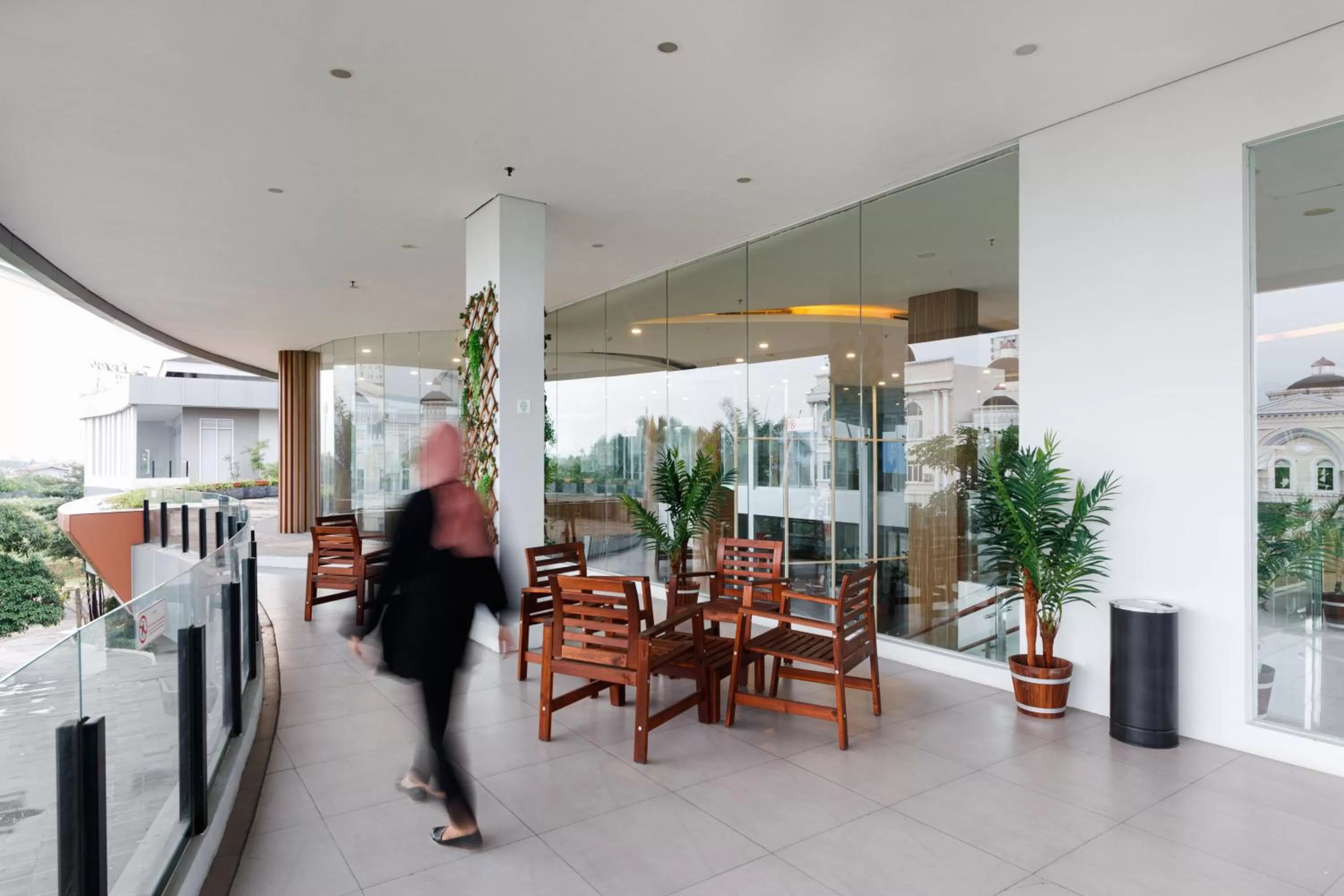 Seating area in Antero Hotel Jababeka Cikarang