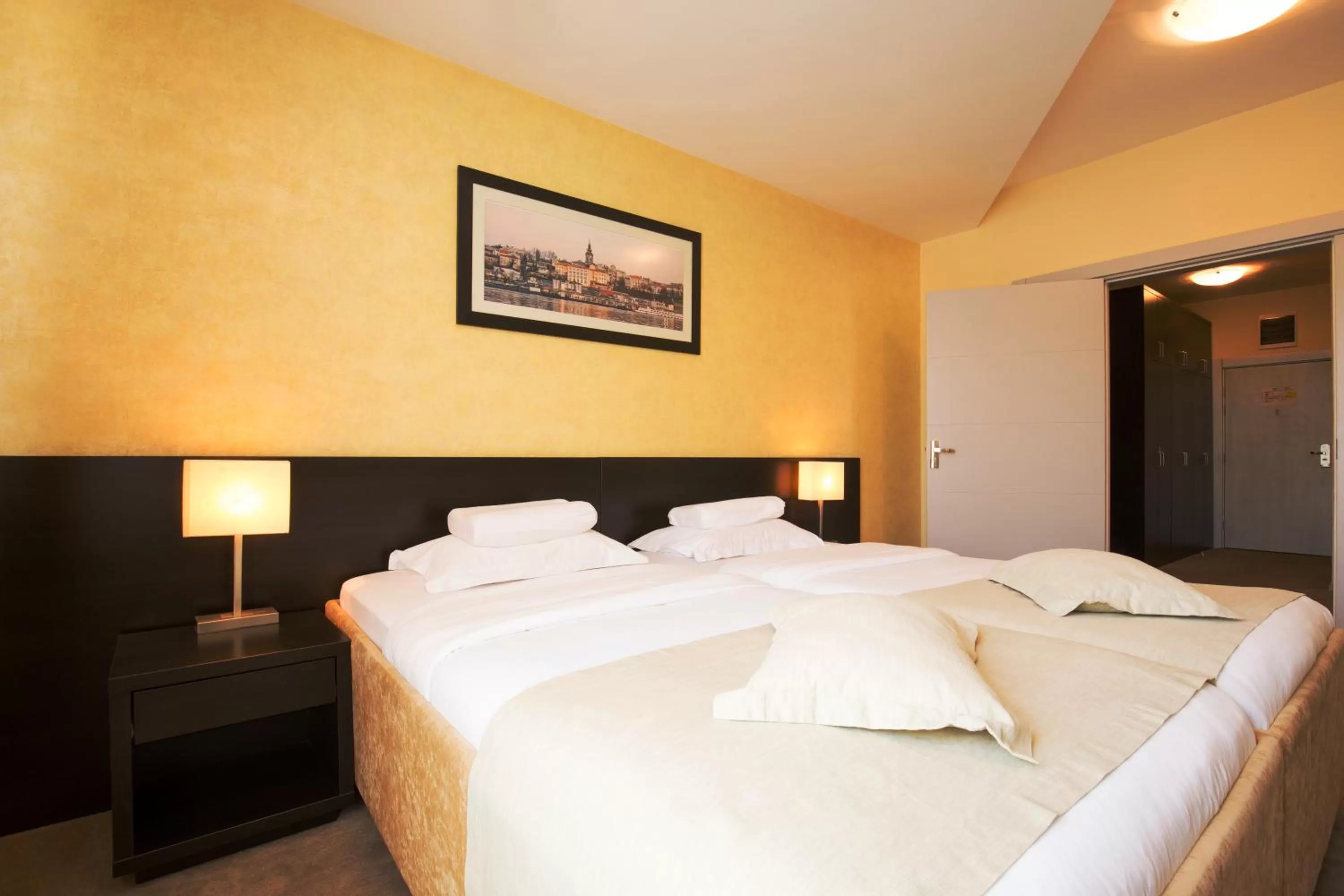 Bedroom, Bed in Garni Hotel Nevski