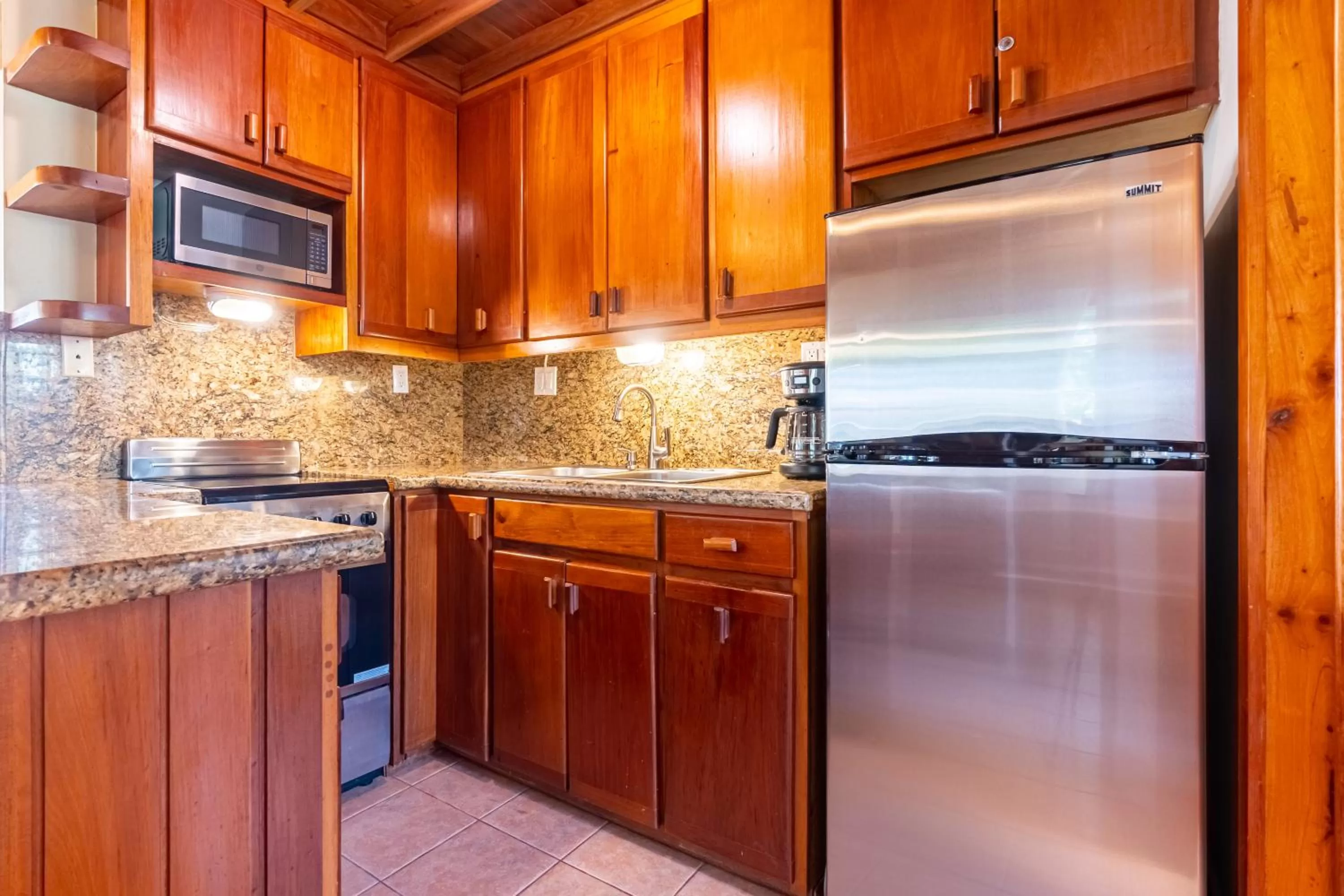 Kitchen or kitchenette in Belizean Shores Resort