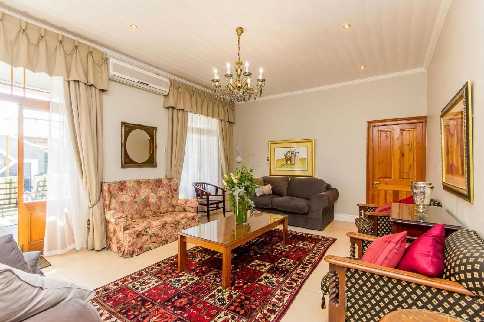 Living room in Lemoenkloof Boutique Hotel