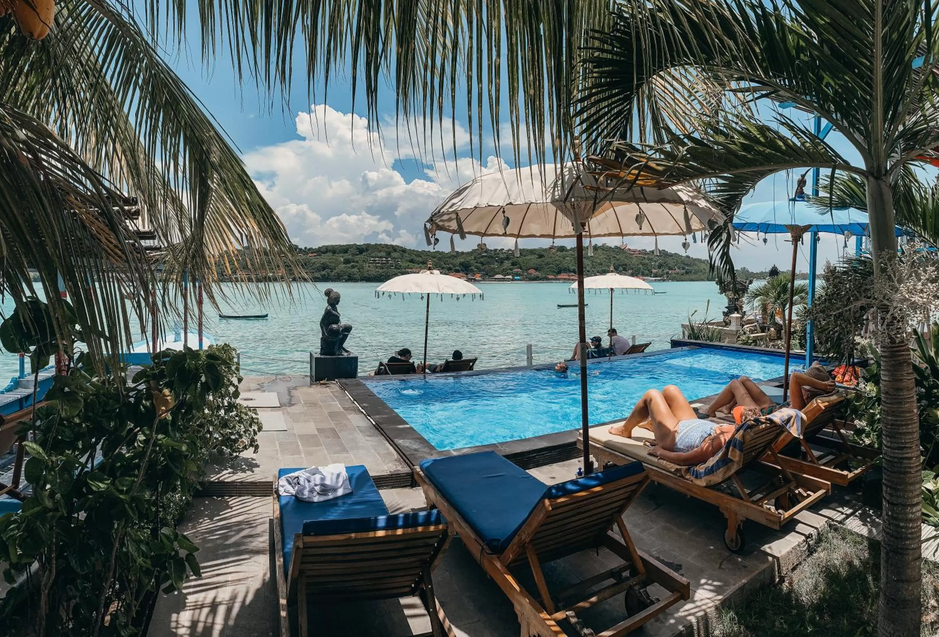 Property building in Aurora Beach View