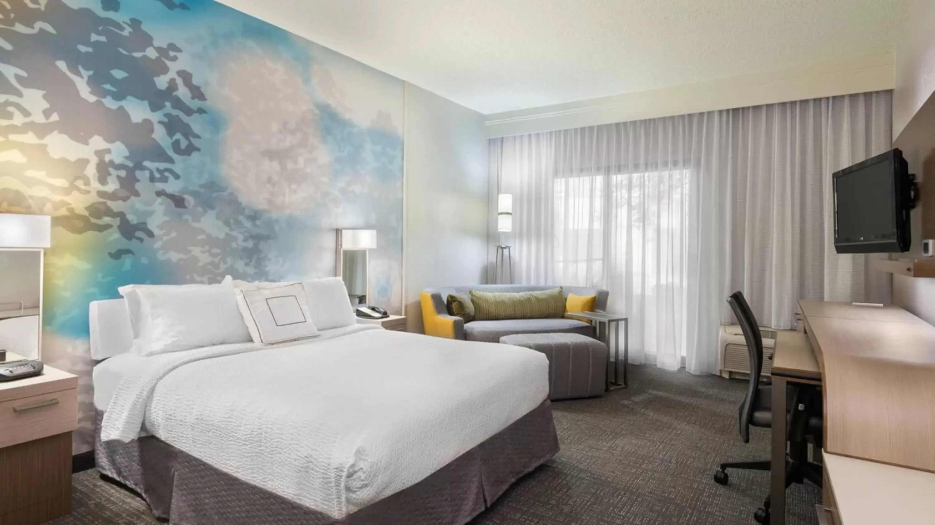 King Room with Sofa Bed in Courtyard by Marriott Wilmington/Wrightsville Beach King Room with Sofa Bed in Courtyard by Marriott Wilmington/Wrightsville Beach