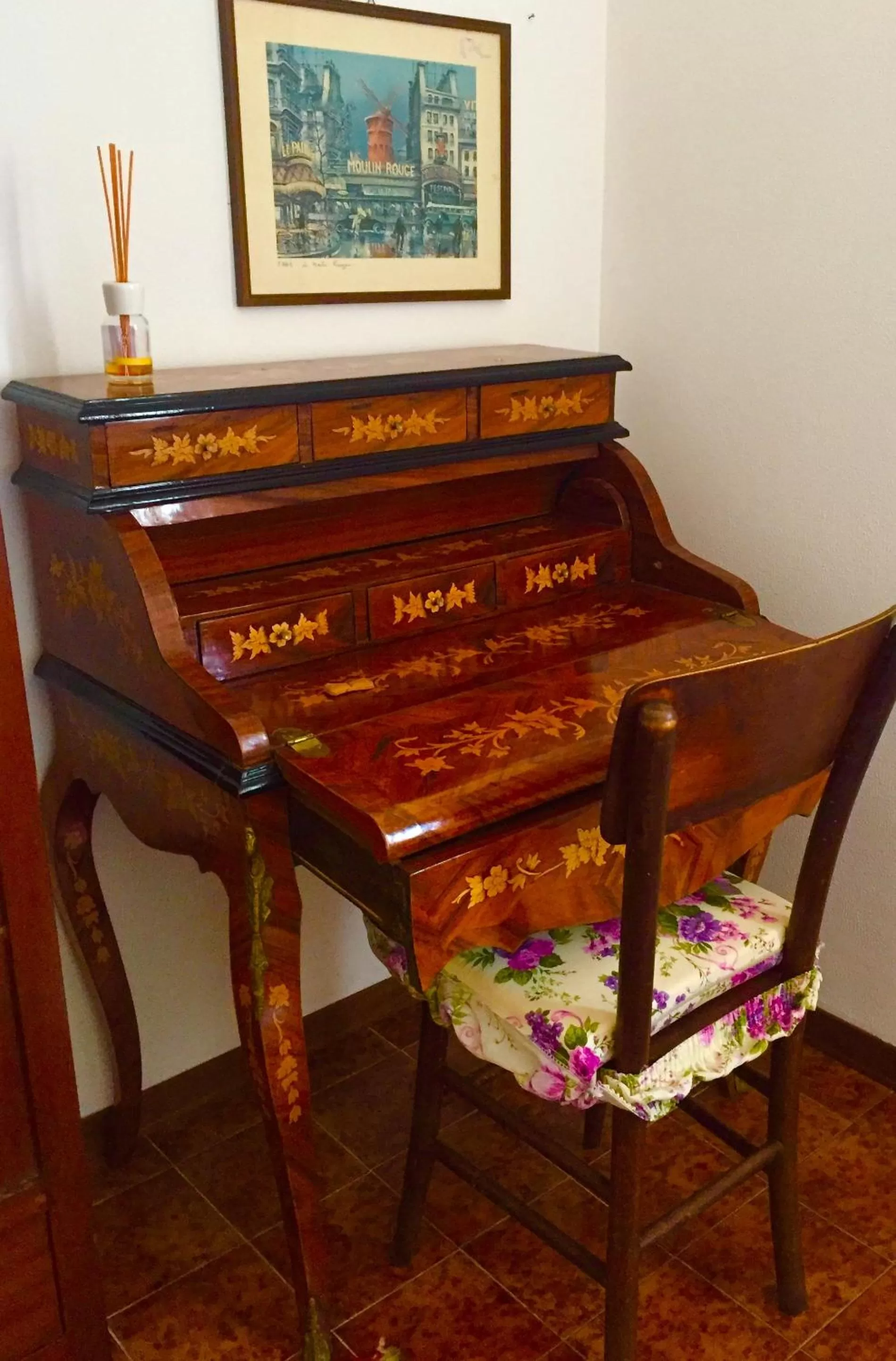 Seating Area in L'Angolo Divino