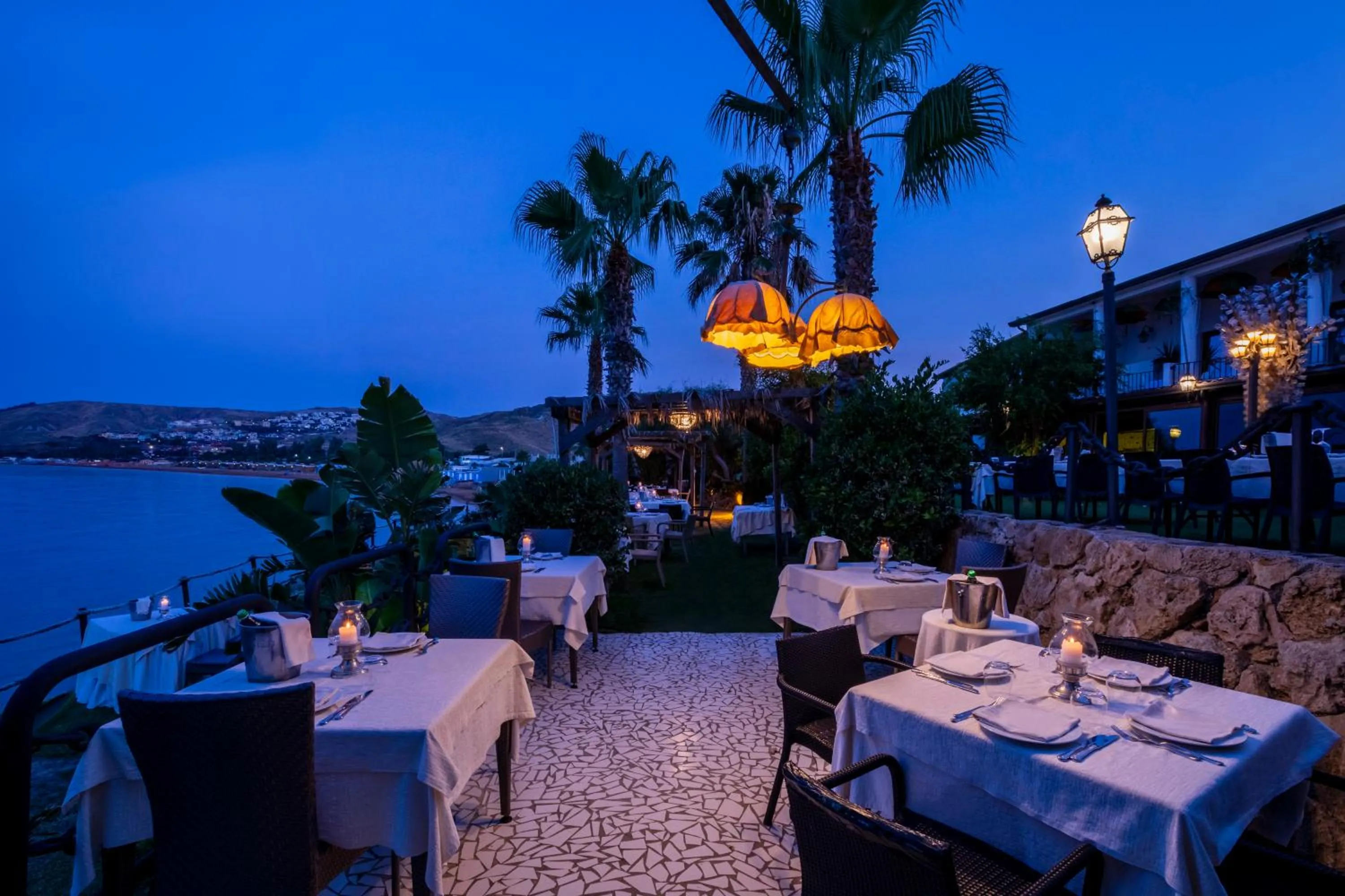 Restaurant/places to eat in Hotel Lido degli Scogli