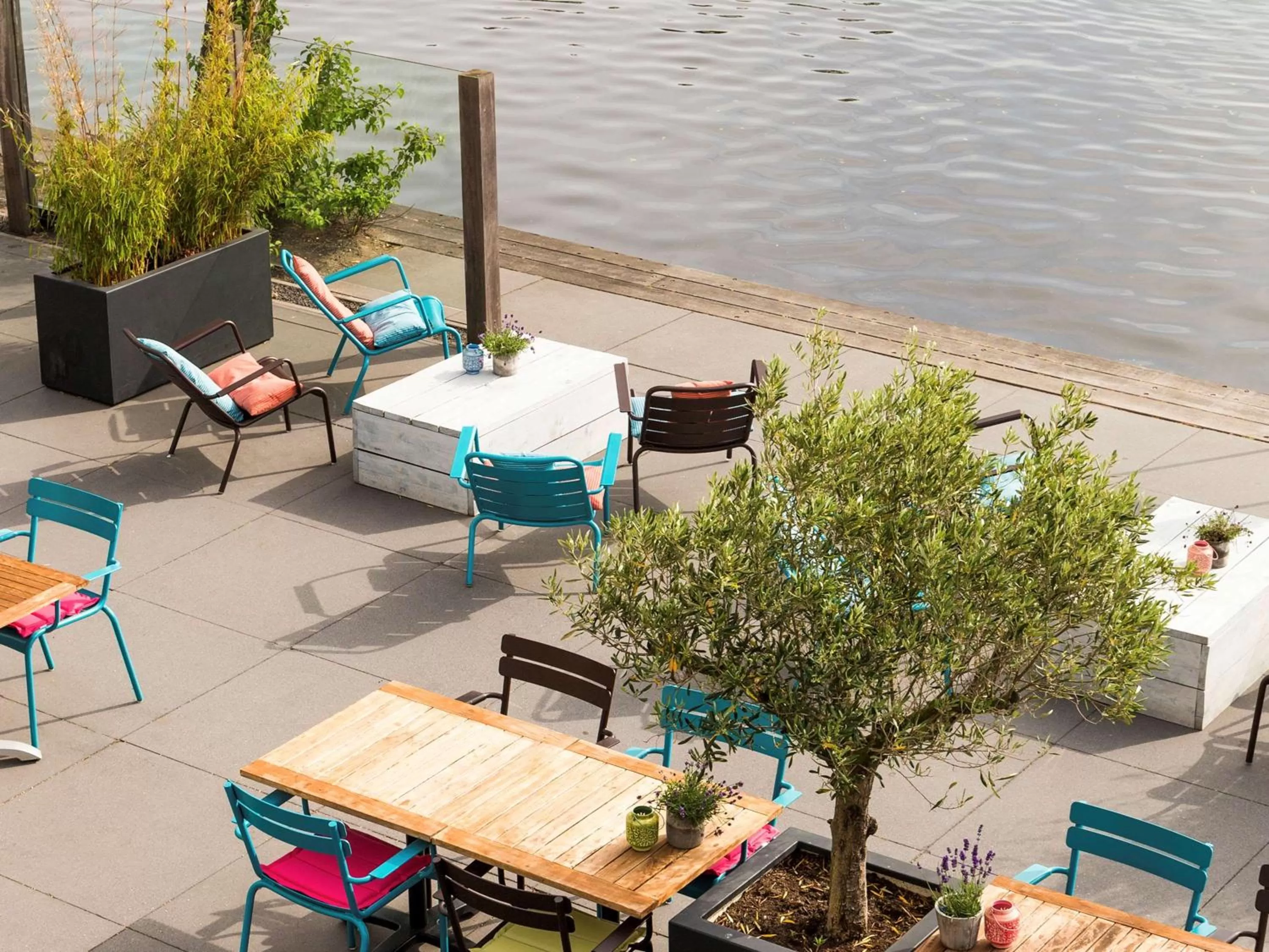 Lounge or bar in Mercure Amsterdam City Hotel