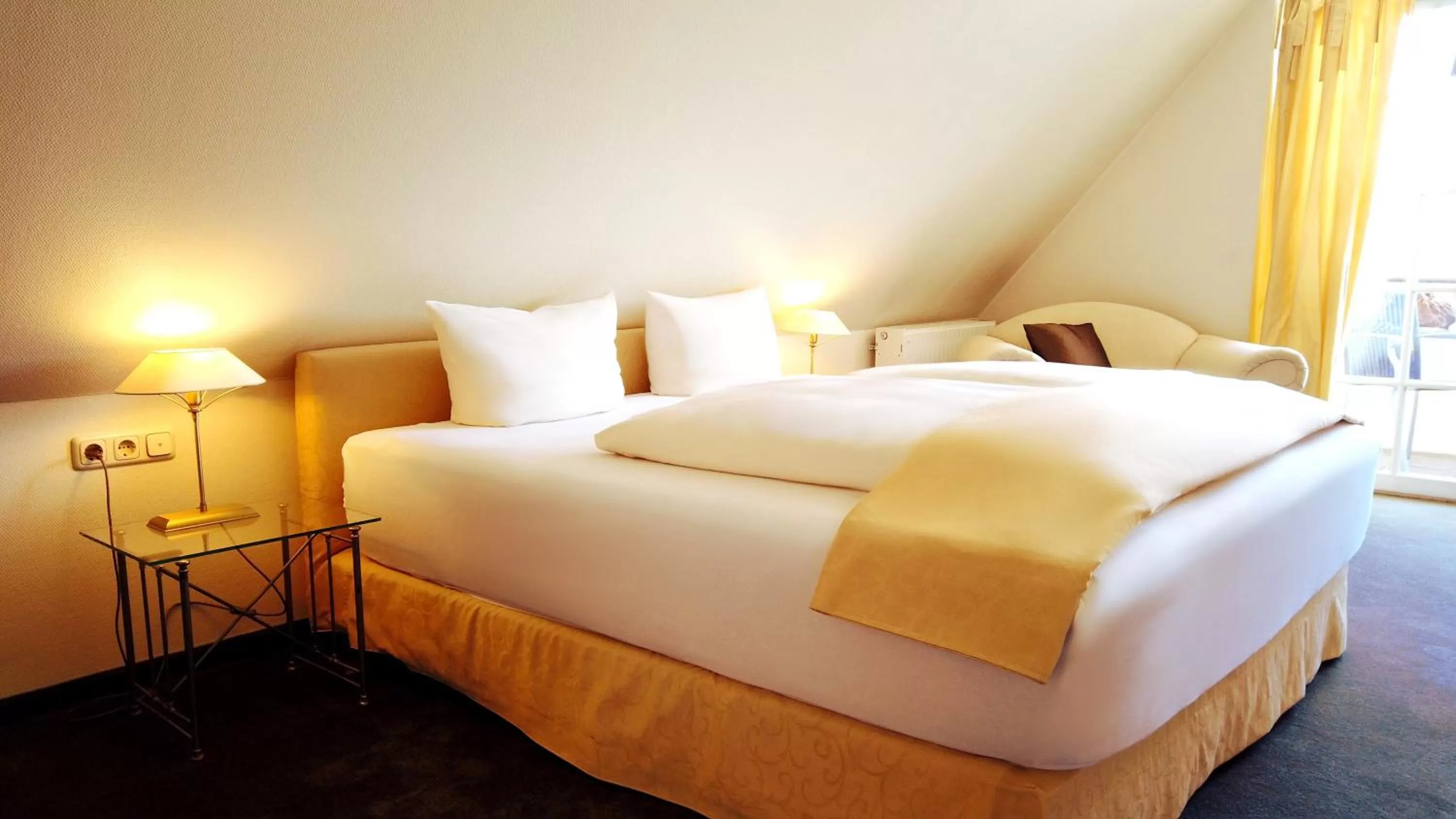 Photo of the whole room, Bed in Drahthammer Schlößl