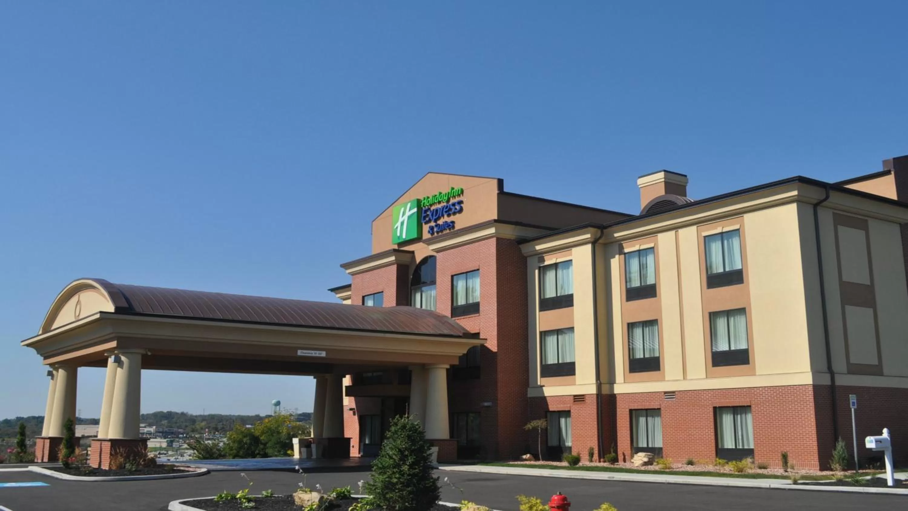 Property building in Holiday Inn Express Greensburg by IHG