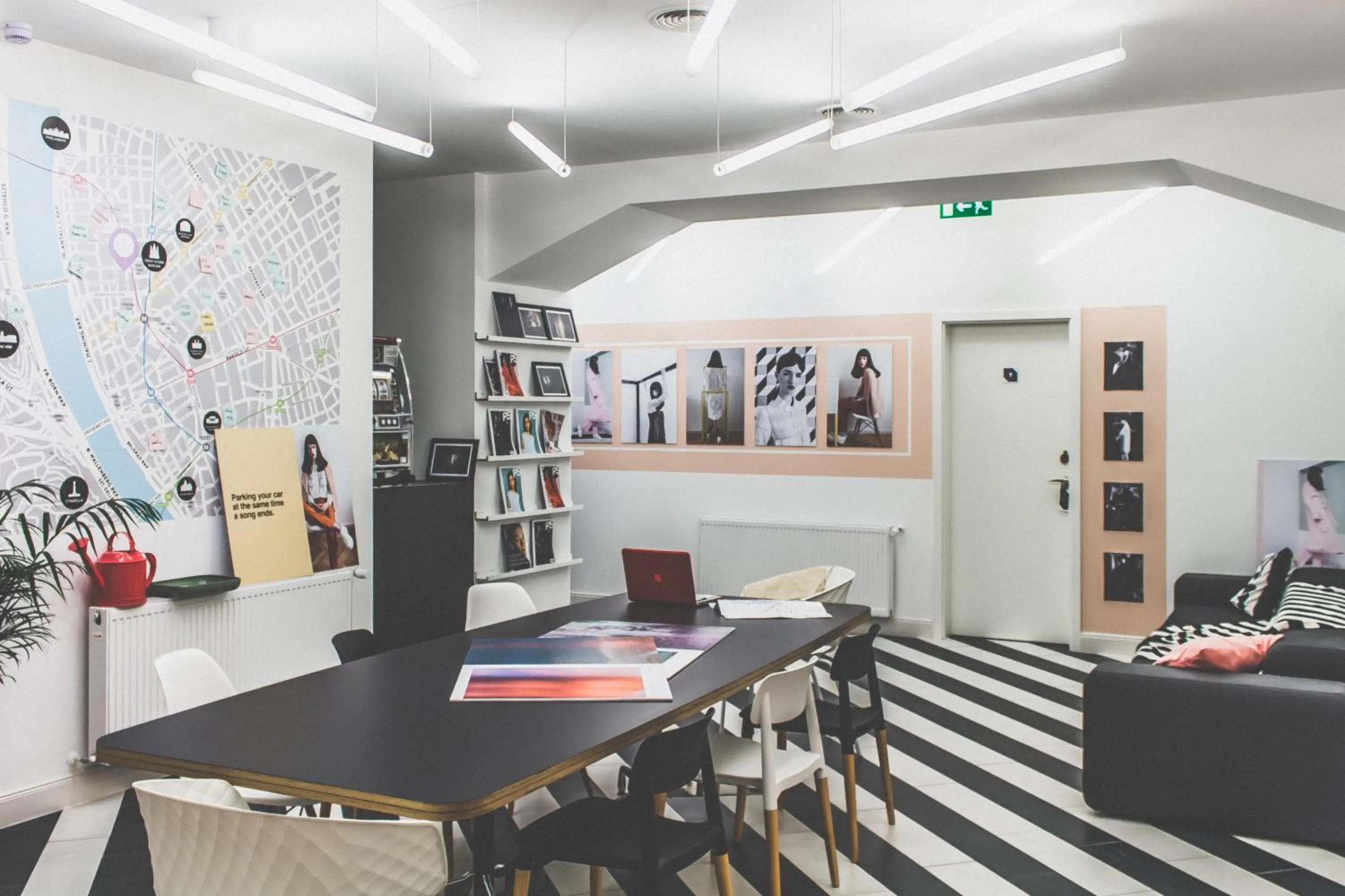 Lobby or reception in MGZN Basilica Rooms