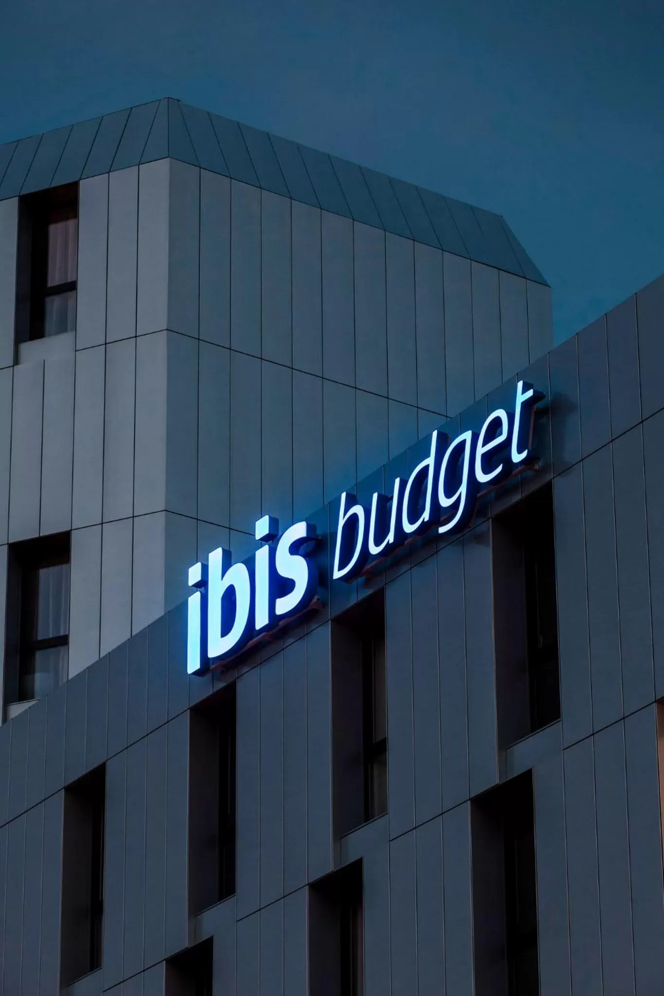 Facade/entrance in Ibis Budget Mulhouse Centre Gare