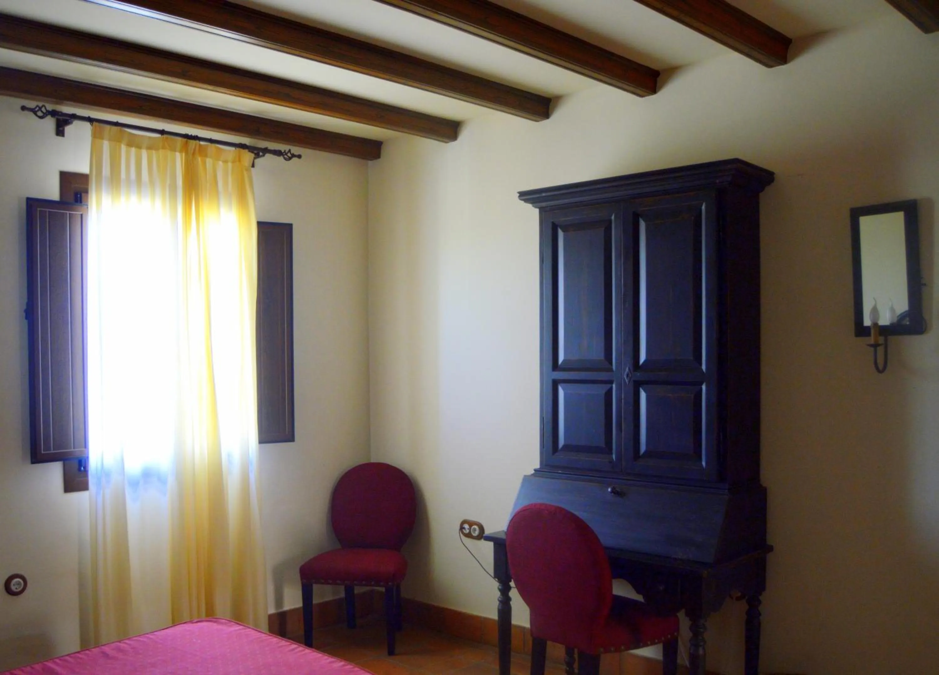 Photo of the whole room, Bed in Hacienda Montija Hotel