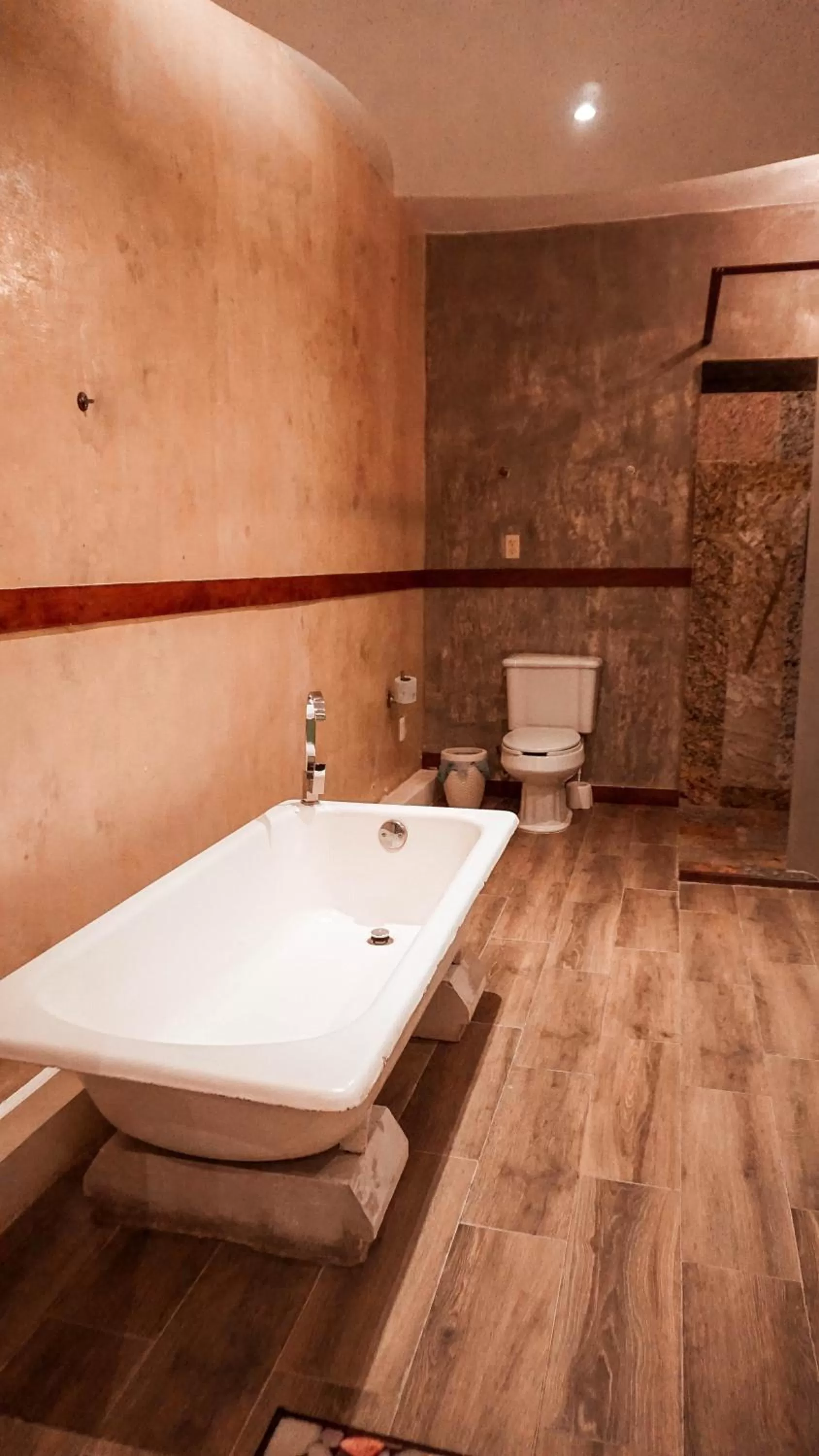 Toilet in Apartamentos "Ala Residencias"