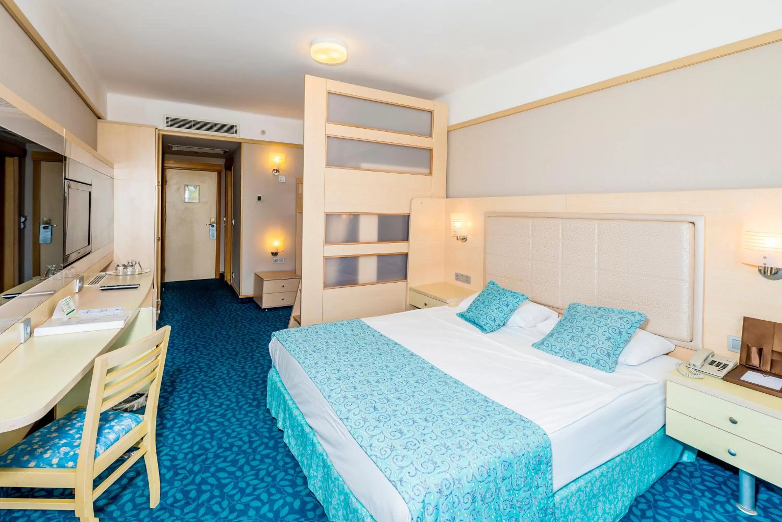 Family Room with Bunk Bed (2 Adults + 2 Children) in VONRESORT Golden Coast & Aqua - Kids Concept-Ultra All Inclusive