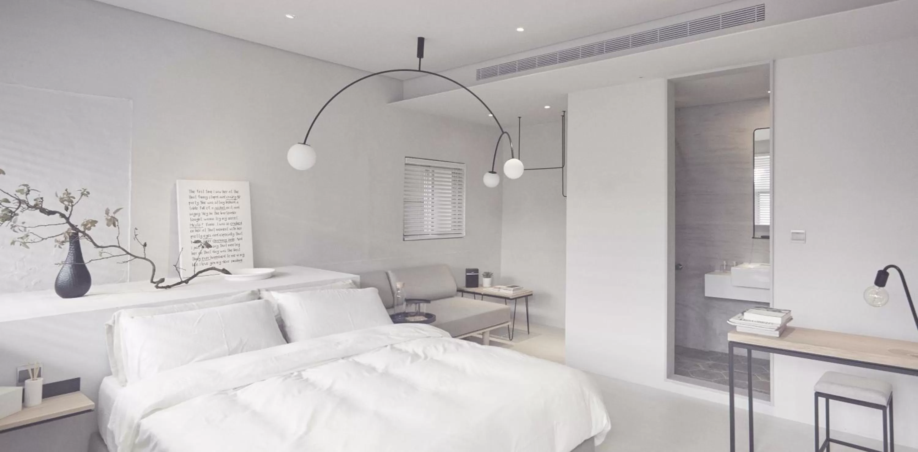 Photo of the whole room, Bed in The Door Inn