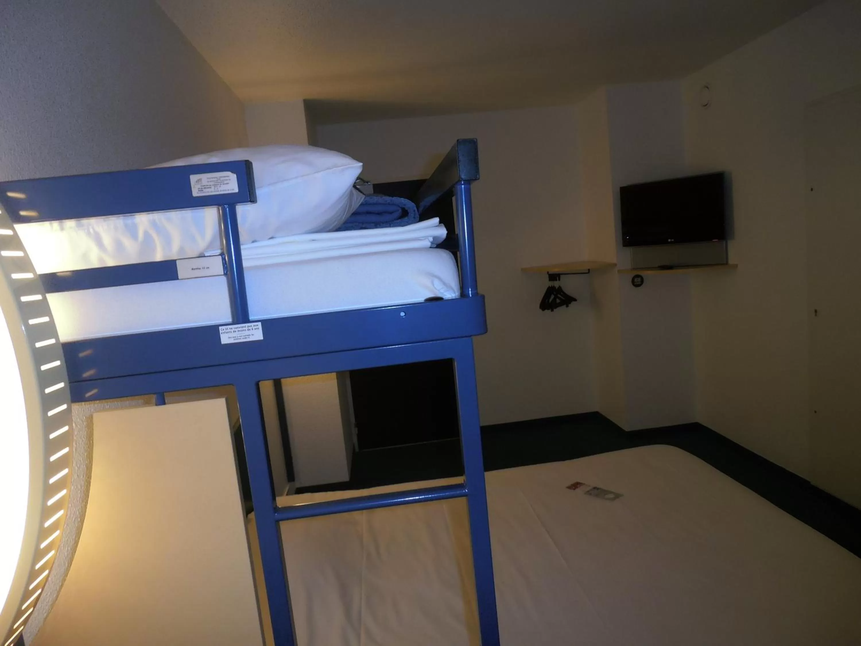 Bed in ibis budget Meung sur Loire