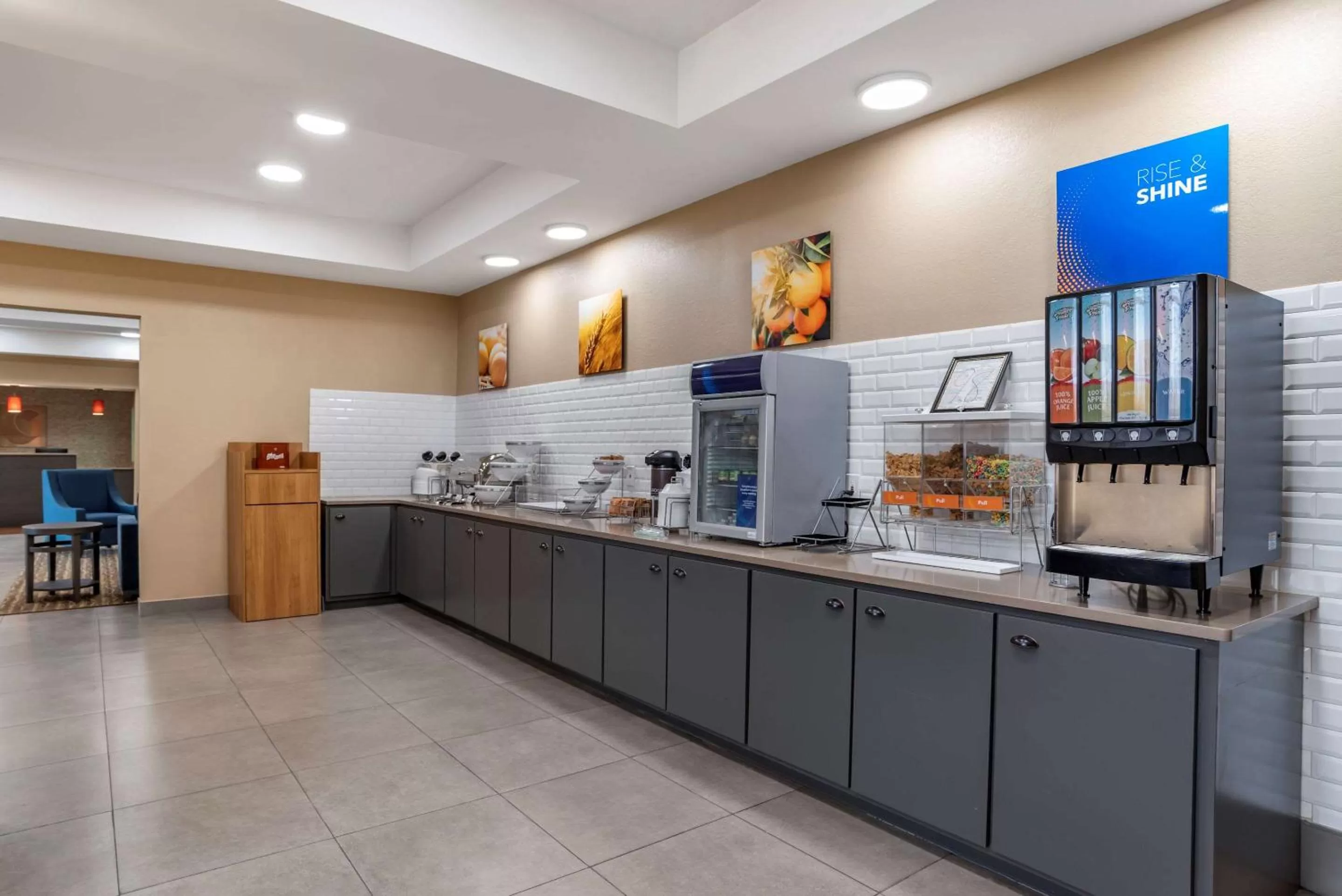 Restaurant/places to eat in Comfort Inn & Suites Millbrook-Prattville