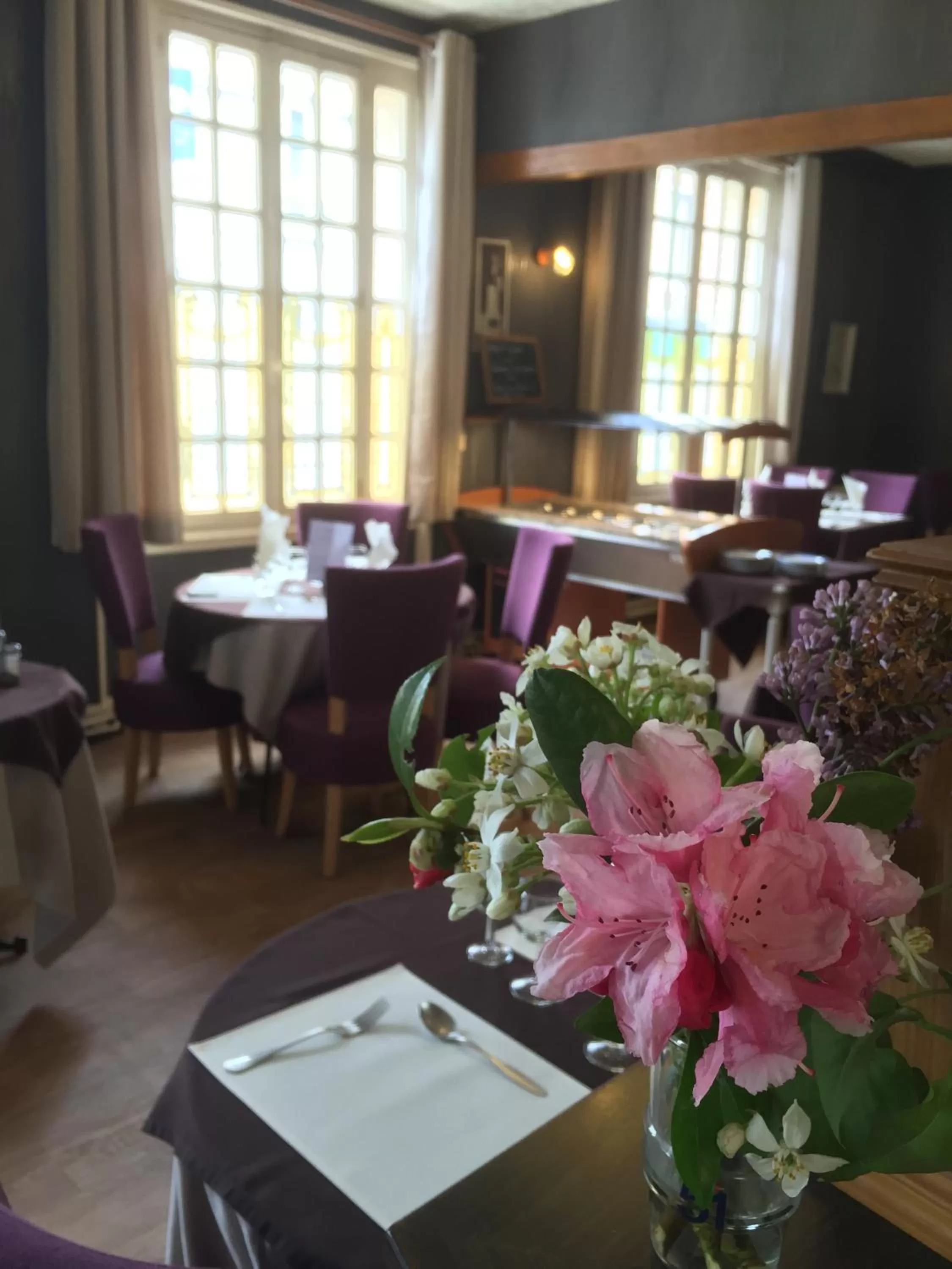 Decorative detail in Le Cheval Blanc