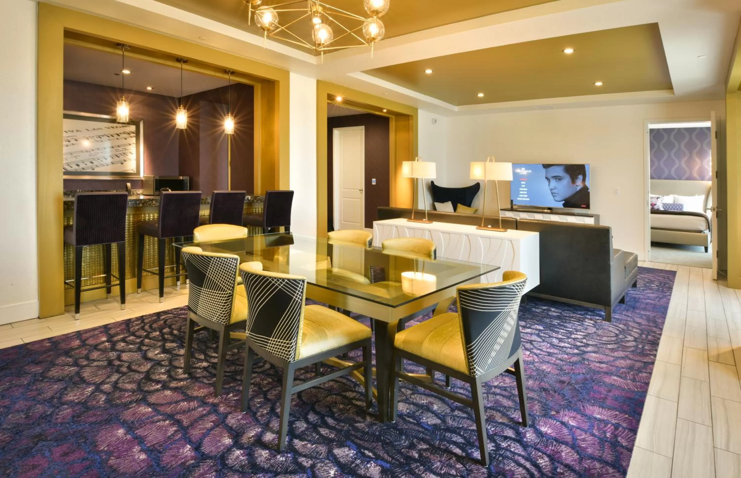 Living room in The Guest House at Graceland