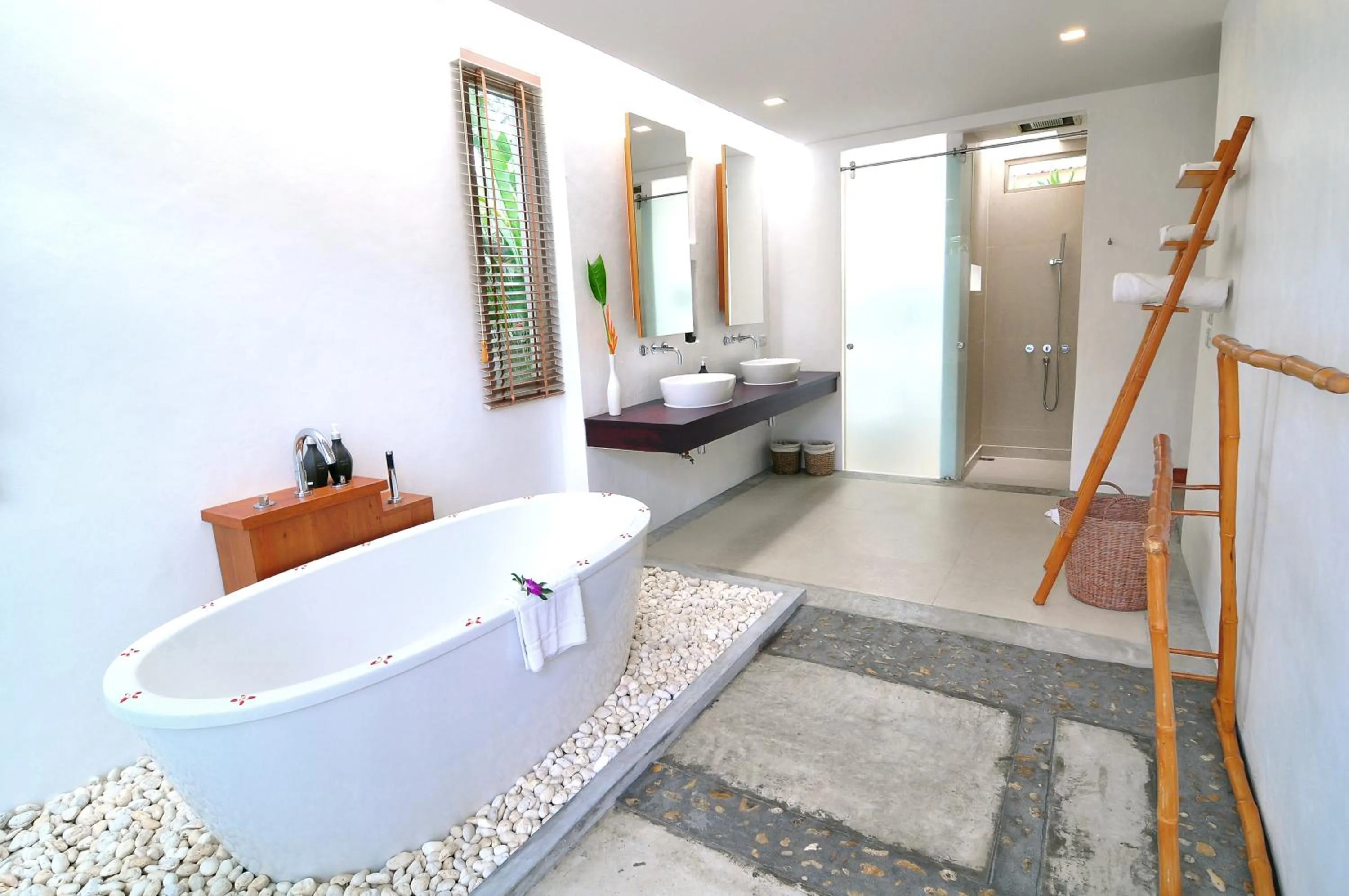 Bathroom in Metadee Concept Hotel