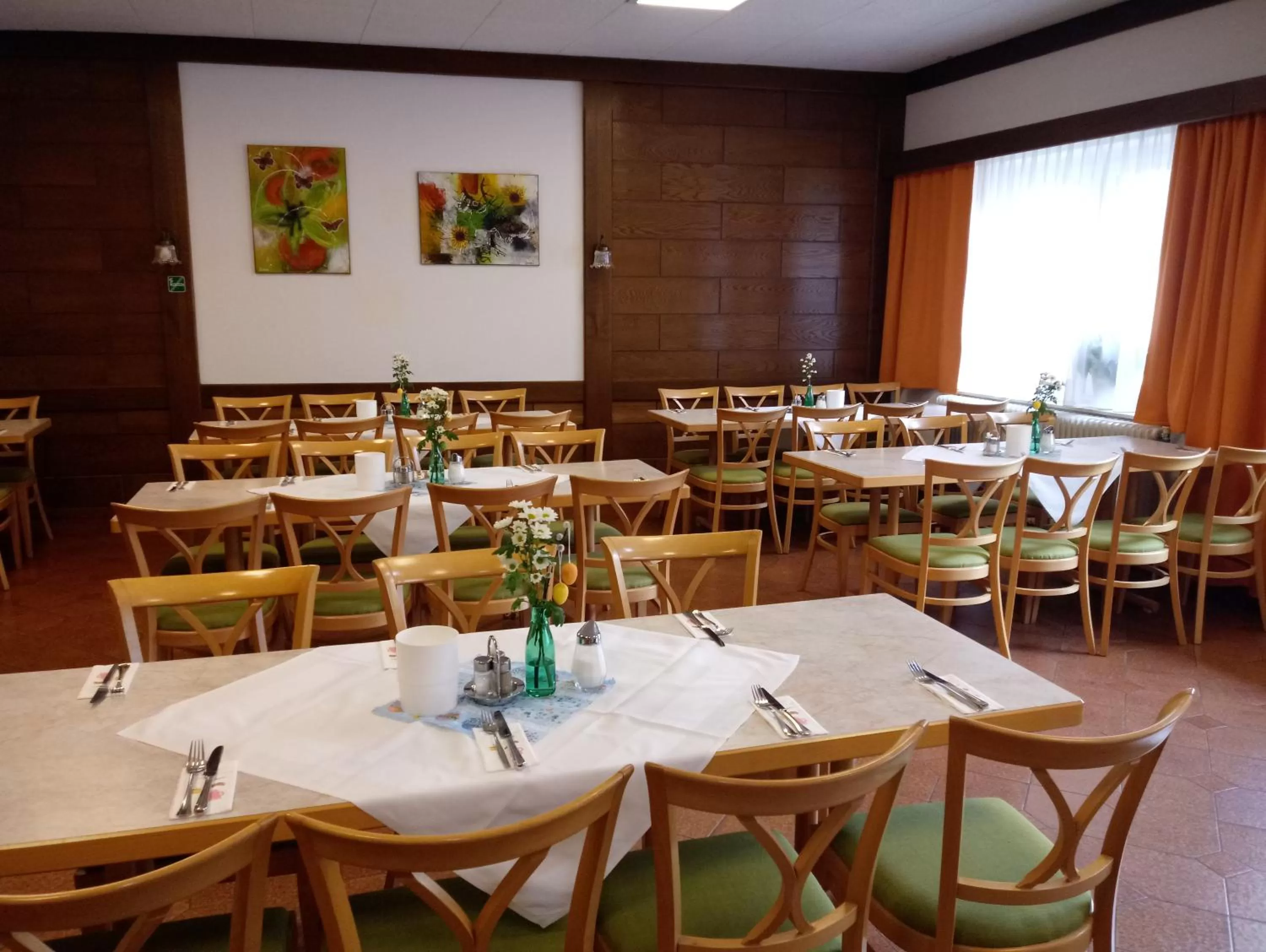 Restaurant/places to eat in Weinhotel Rieder
