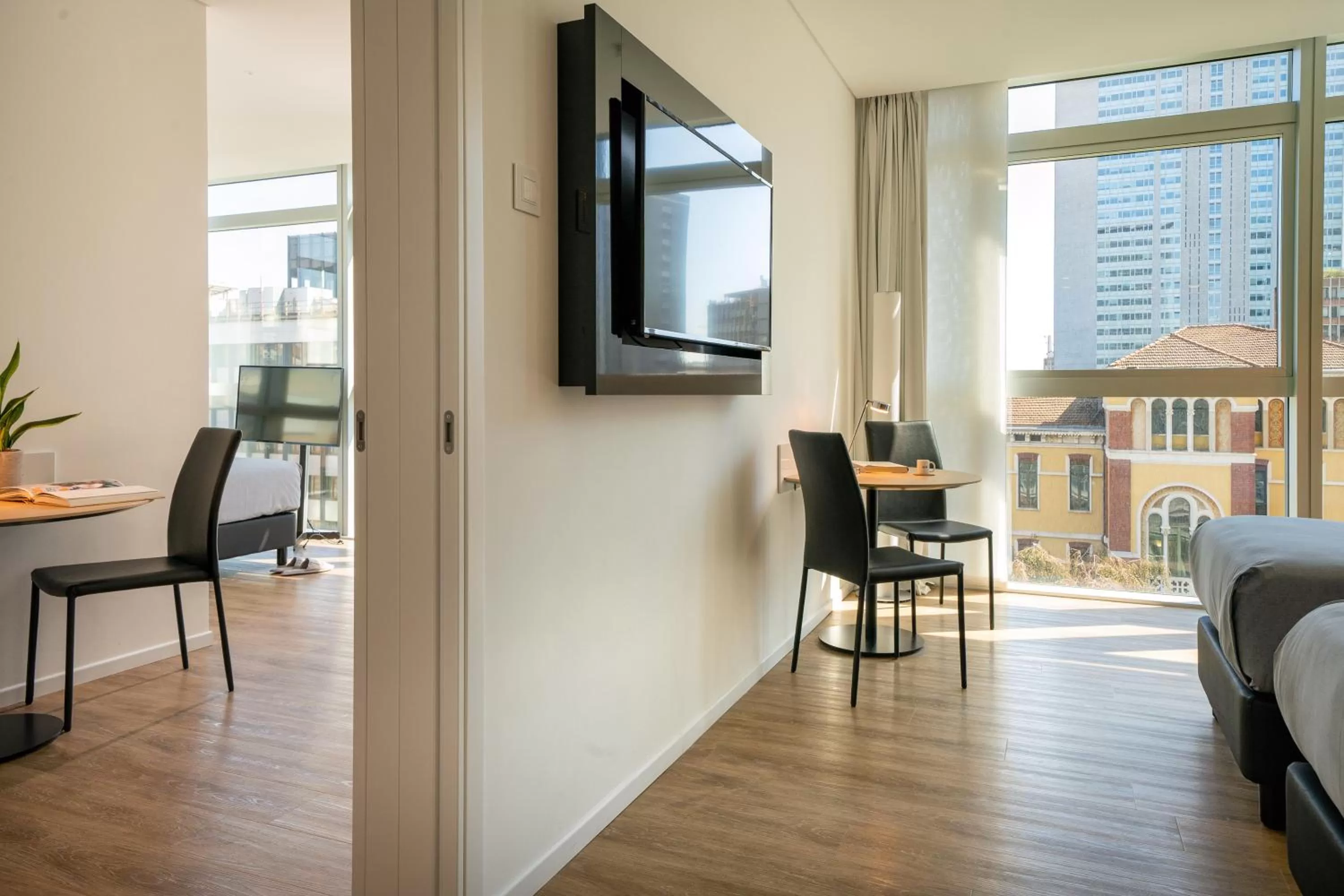 TV and multimedia, Bed in INNSiDE by Meliá Milano Torre GalFa