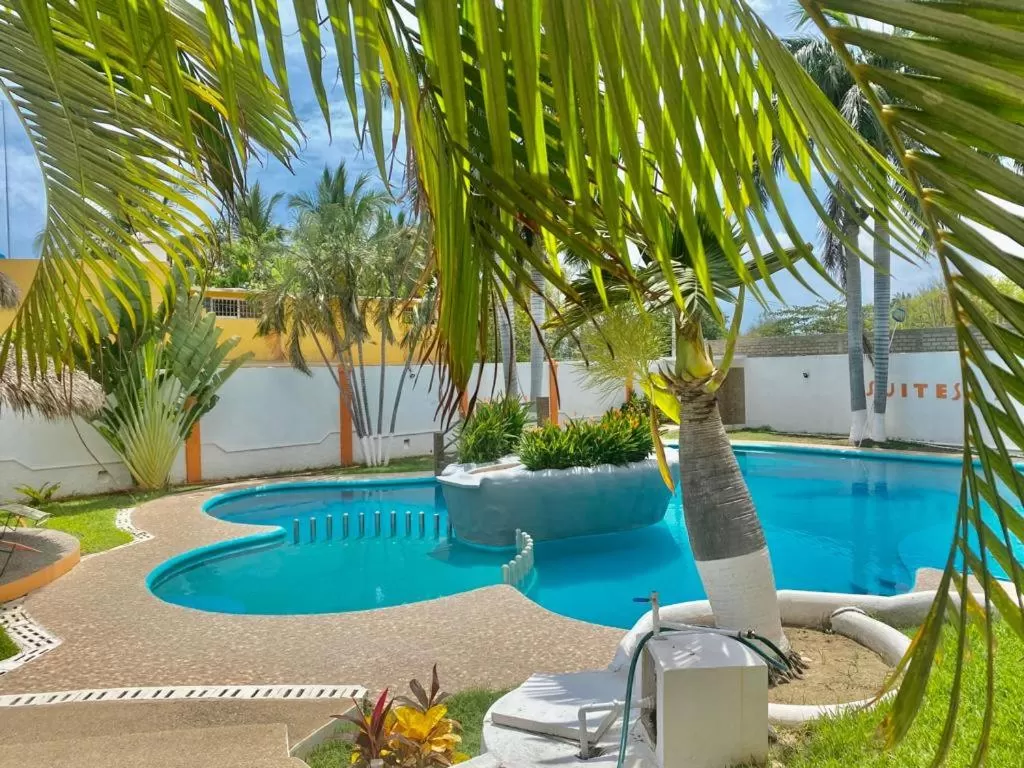 Pool view, Swimming Pool in Suites Ximajo