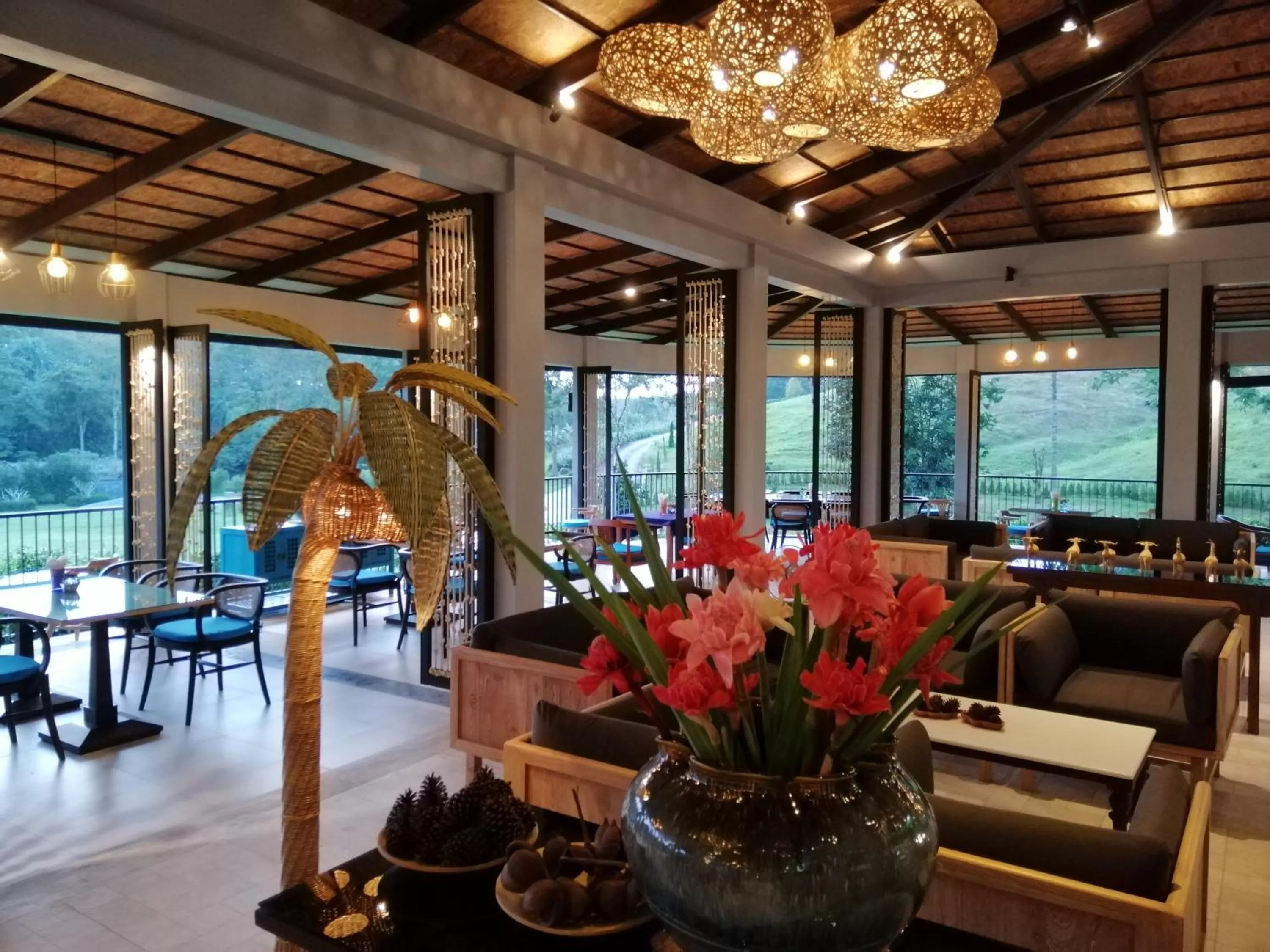 Restaurant/places to eat in Khaolak Blue Sky Villa