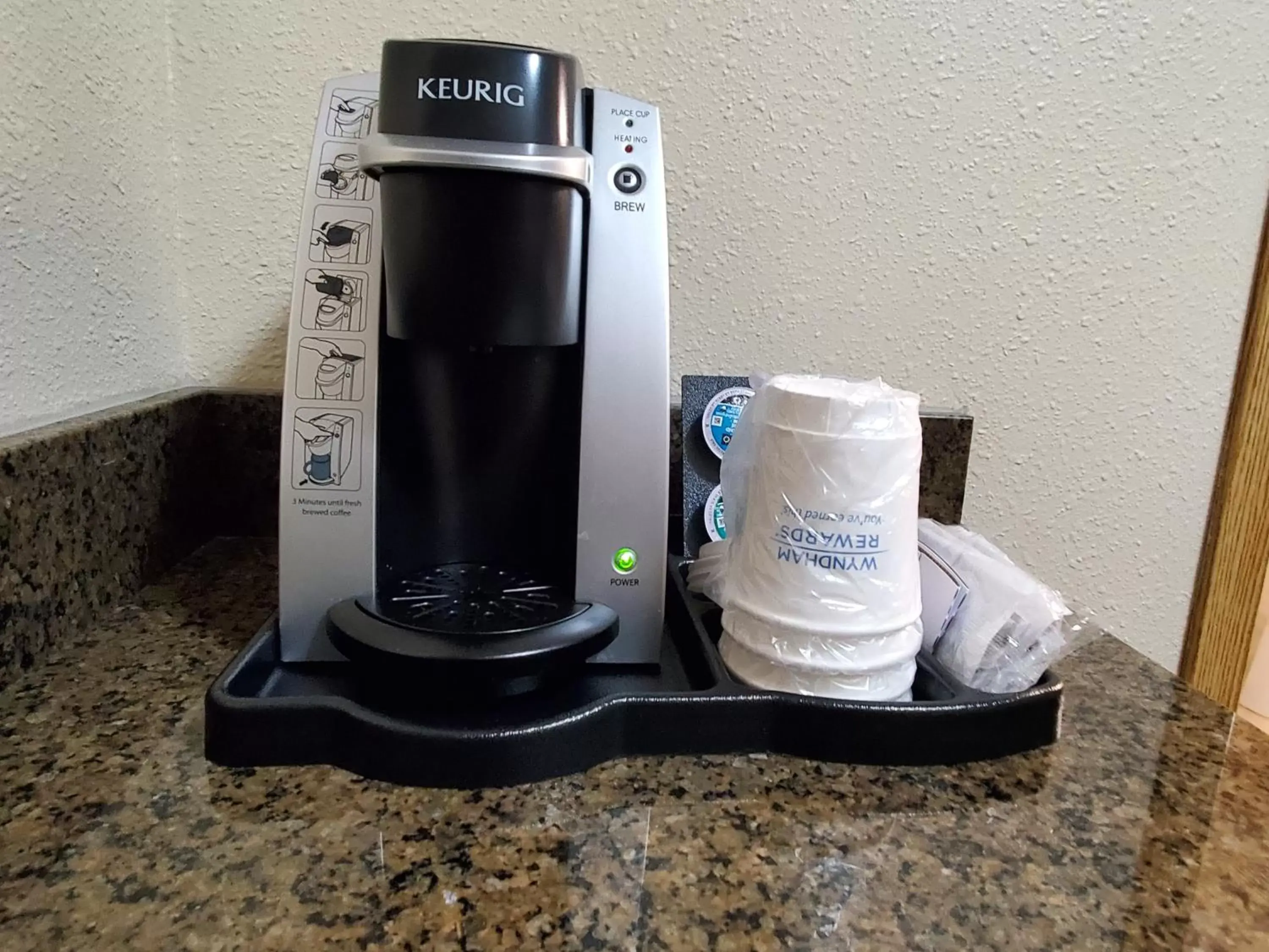 Queen Suite - Non-Smoking in Super 8 by Wyndham Edmonton International Airport Queen Suite - Non-Smoking in Super 8 by Wyndham Edmonton International Airport