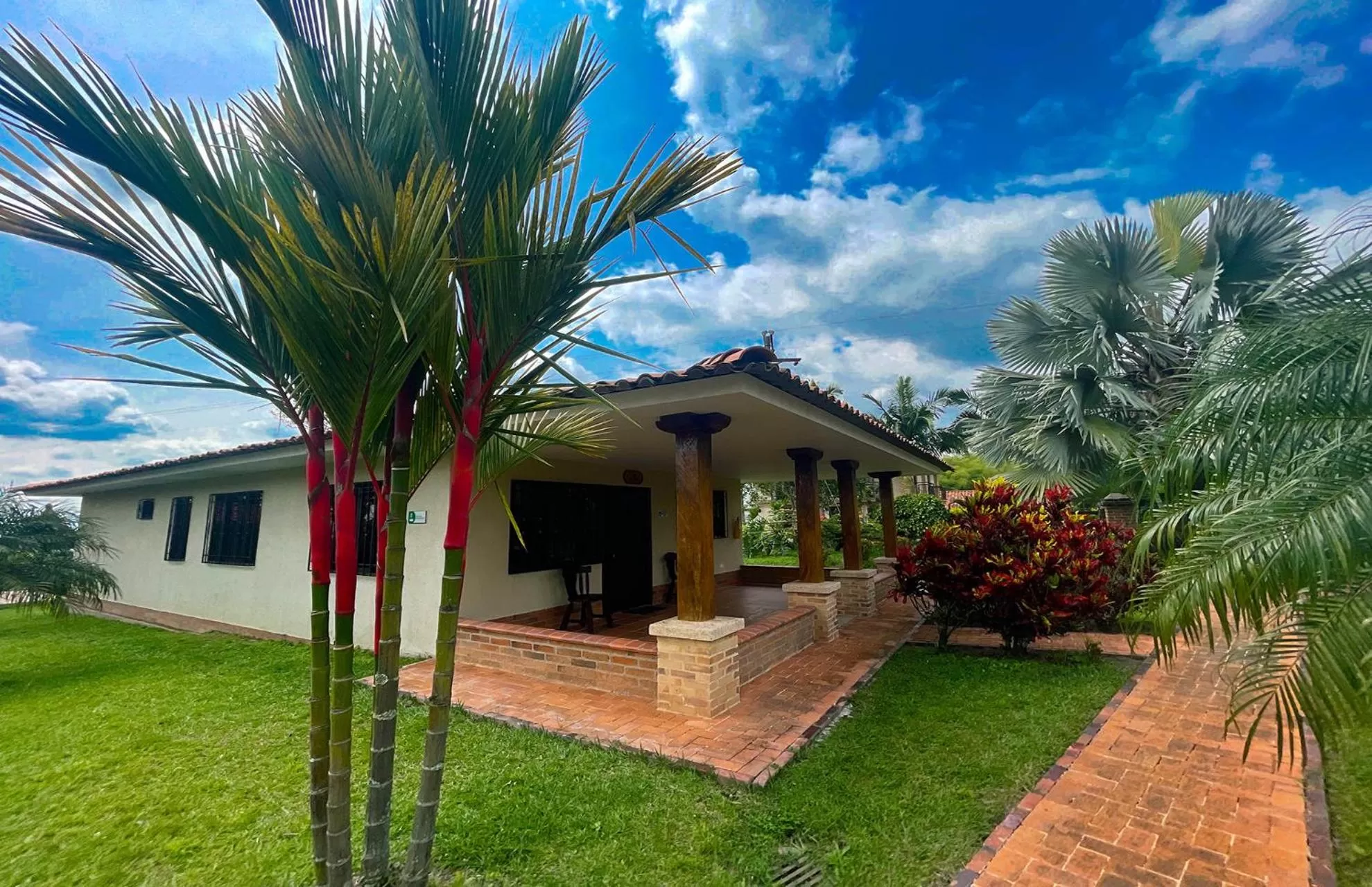 Property building in La Victoria Hotel Campestre