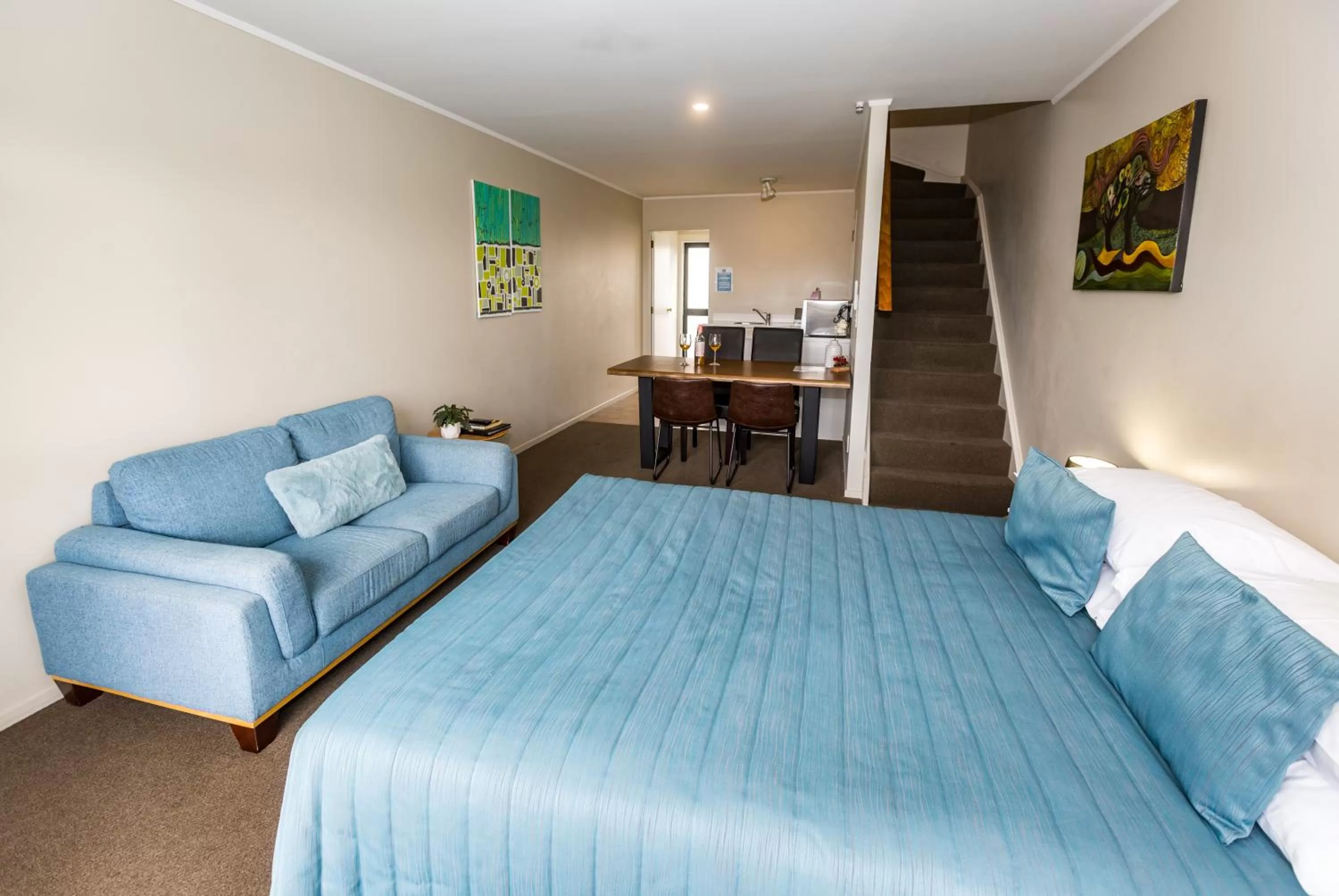 Bed in Le Chalet Suisse Motel Taupo