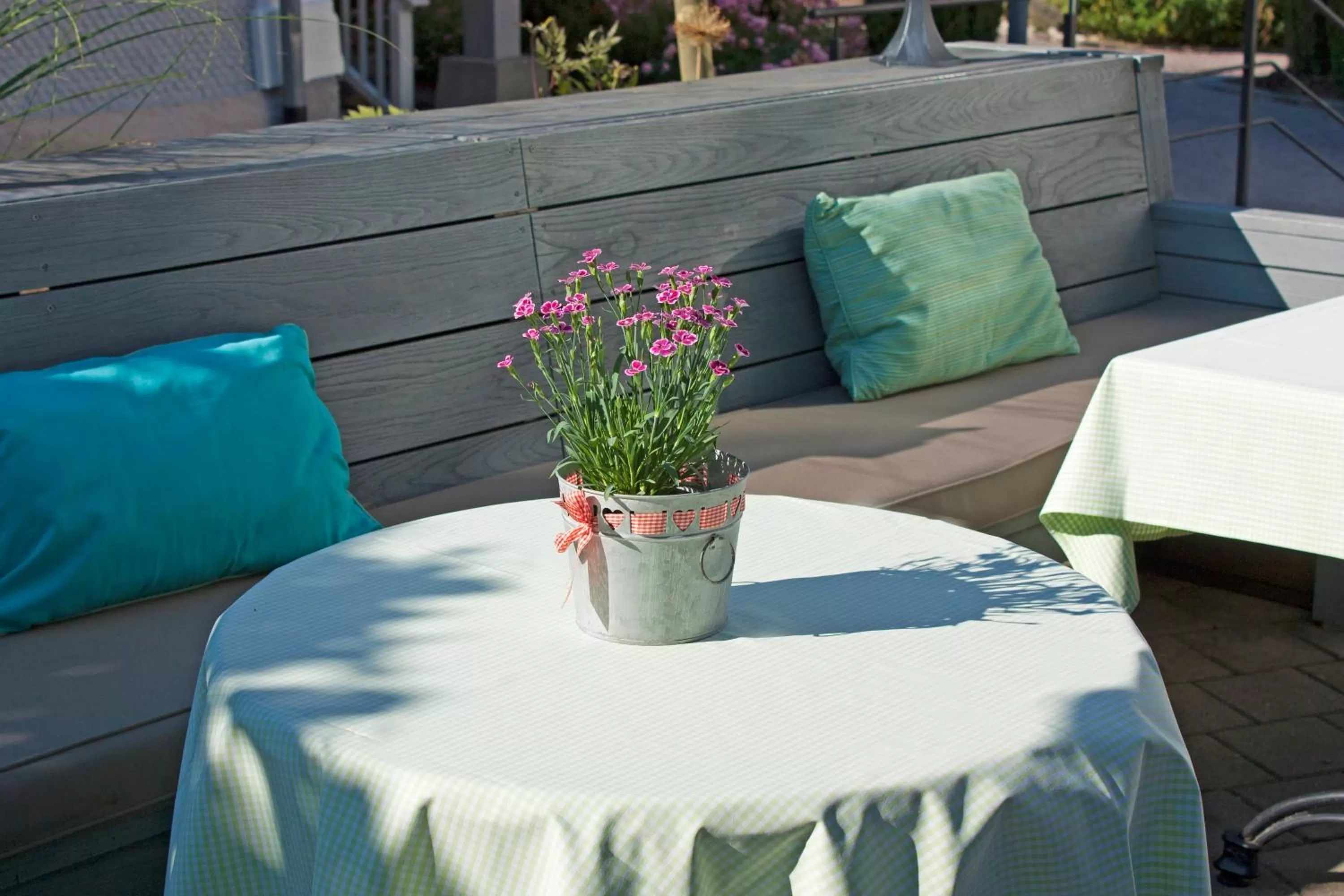 Restaurant/places to eat in Hotel Bayerischer Hof