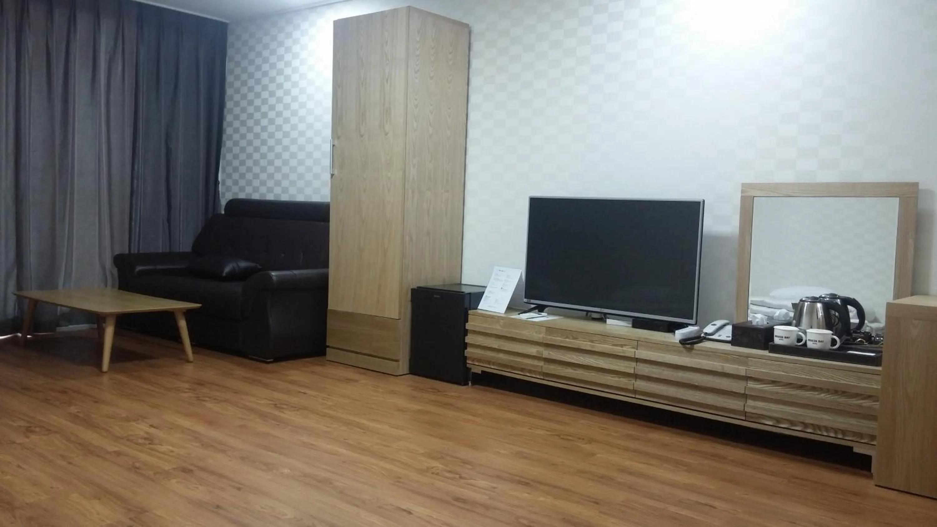 TV and multimedia in Breeze Bay Hotel