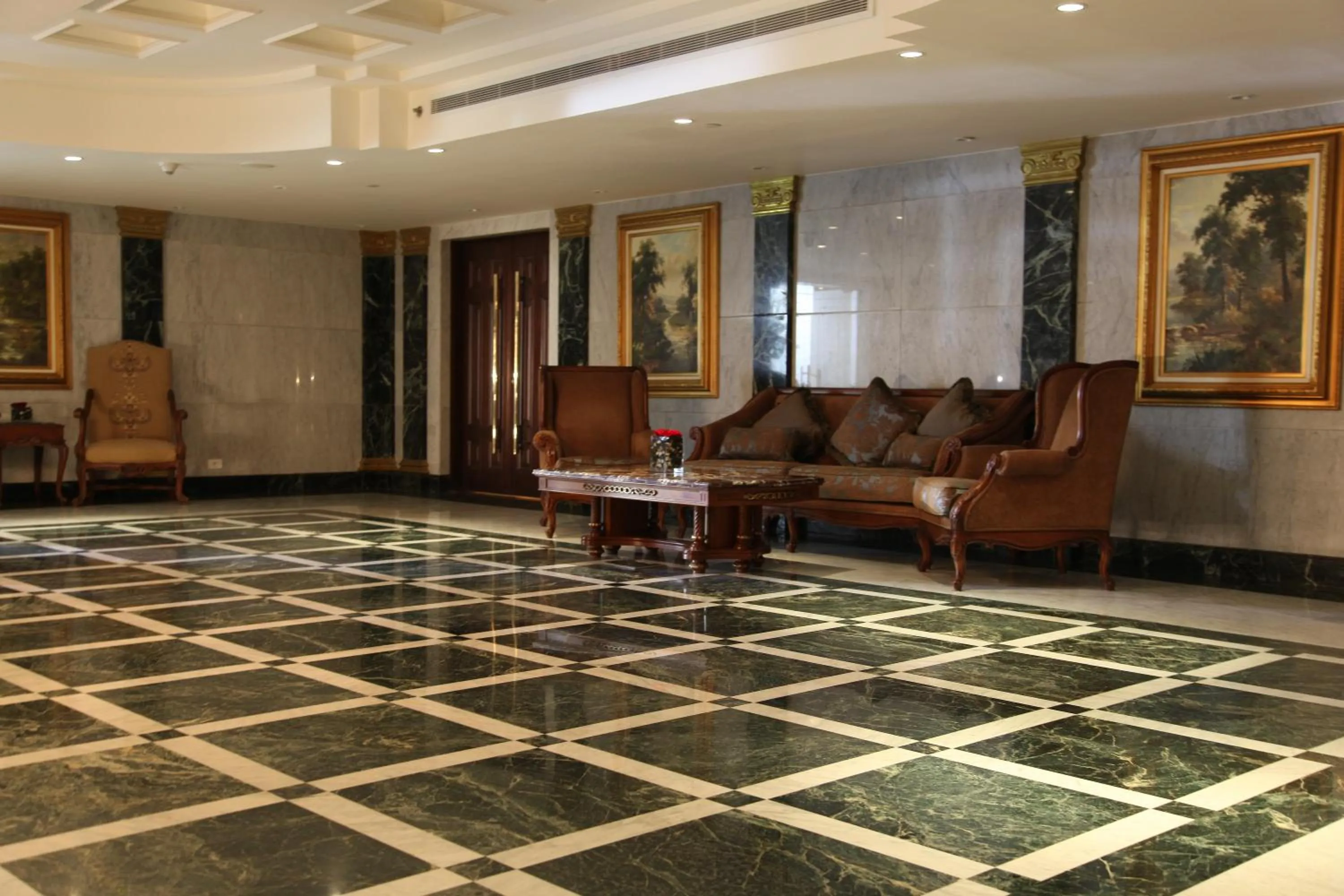 Lobby or reception in Helnan Landmark Hotel