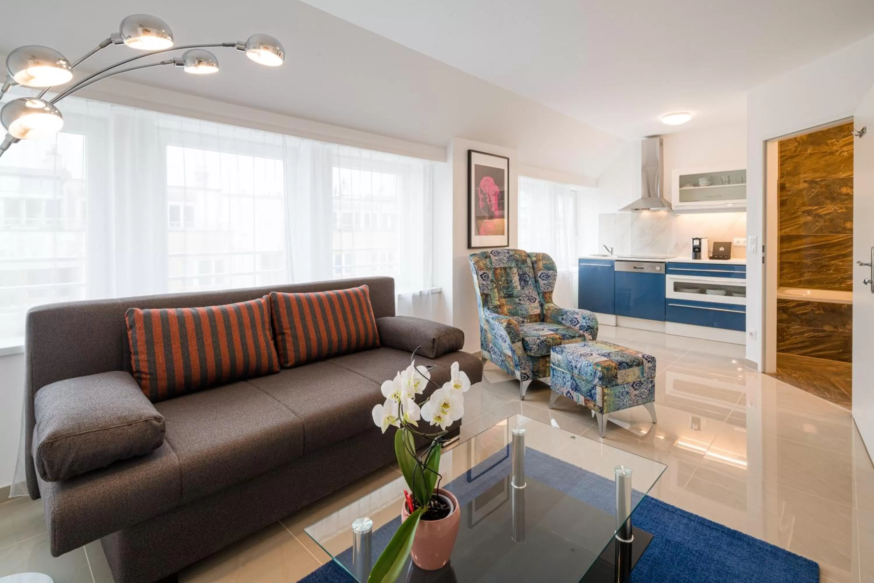 Living room in Best Western Plus Celebrity Suites