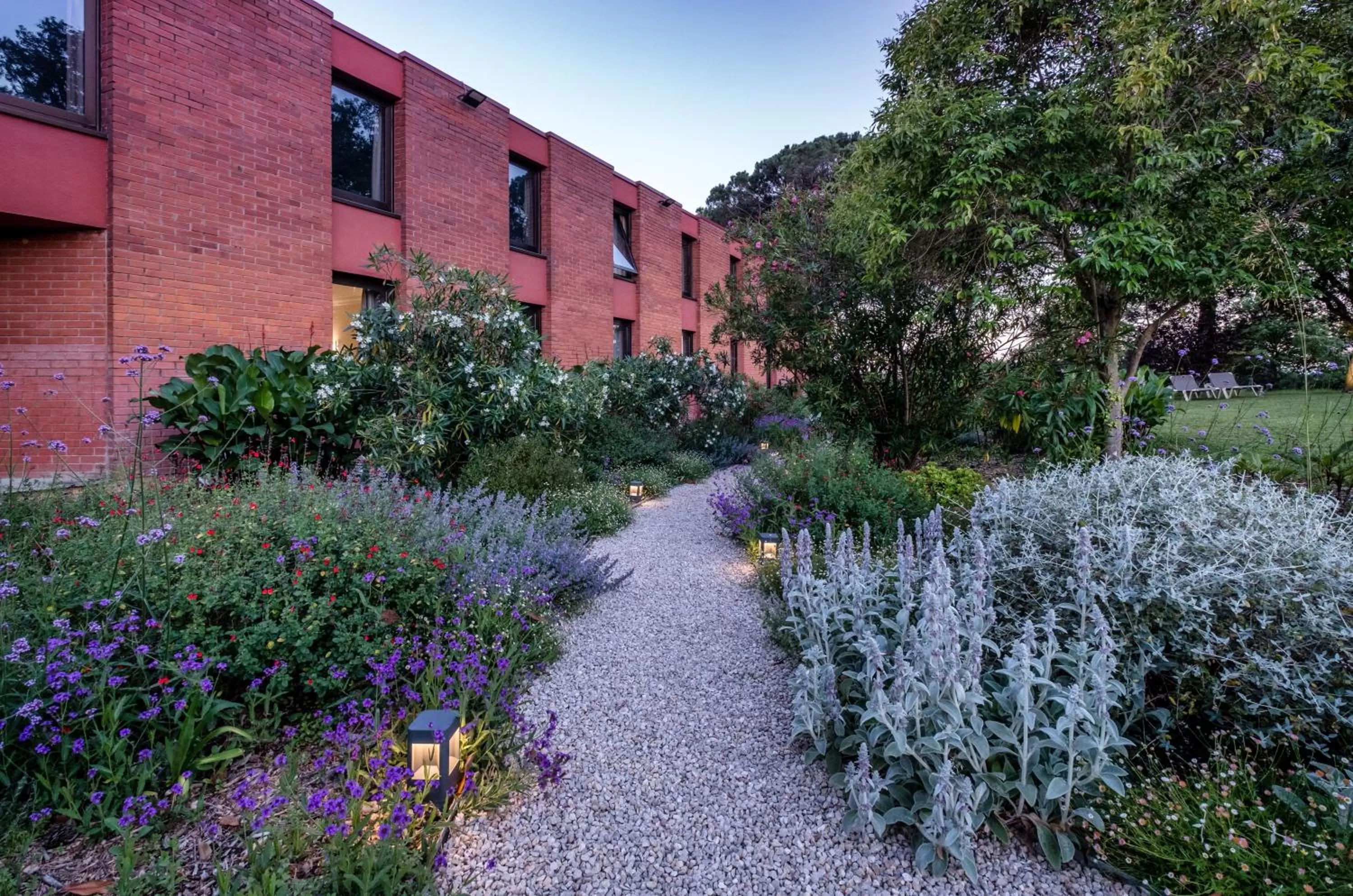 Garden in Hotel Eden Park by Brava Hoteles