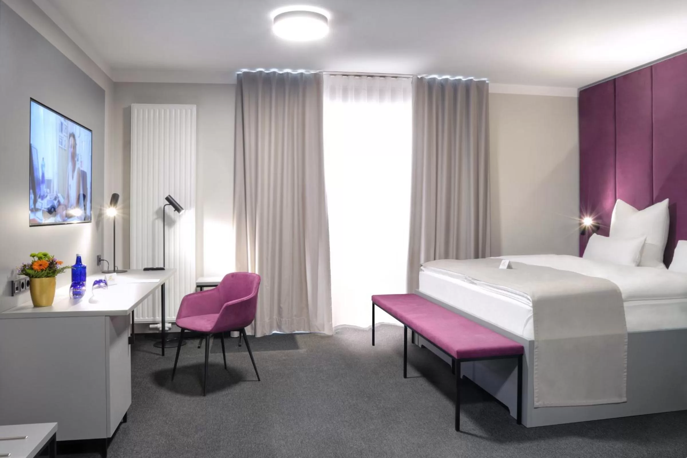 Living room, Bed in Hotel Adler Münster