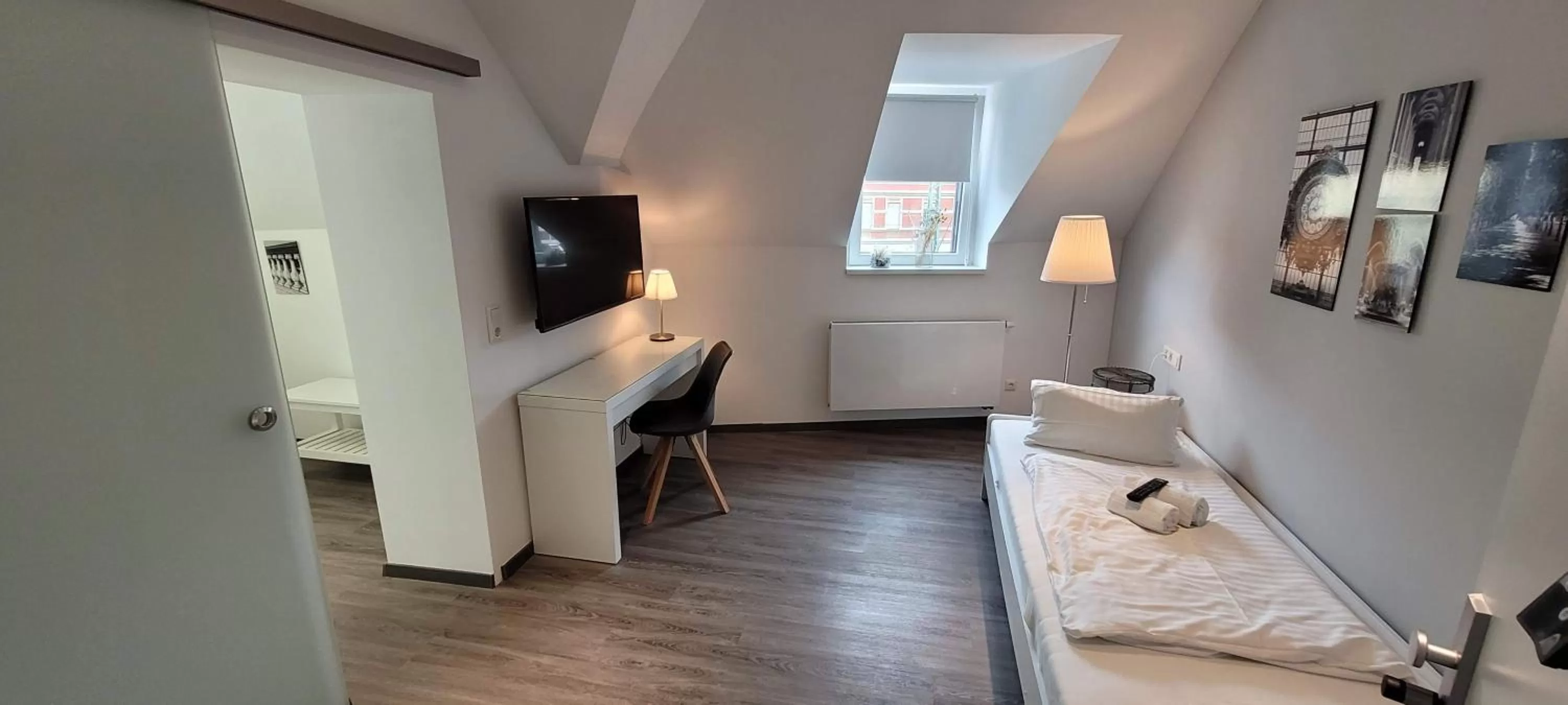 Photo of the whole room, Bed in Hotel Hoppe