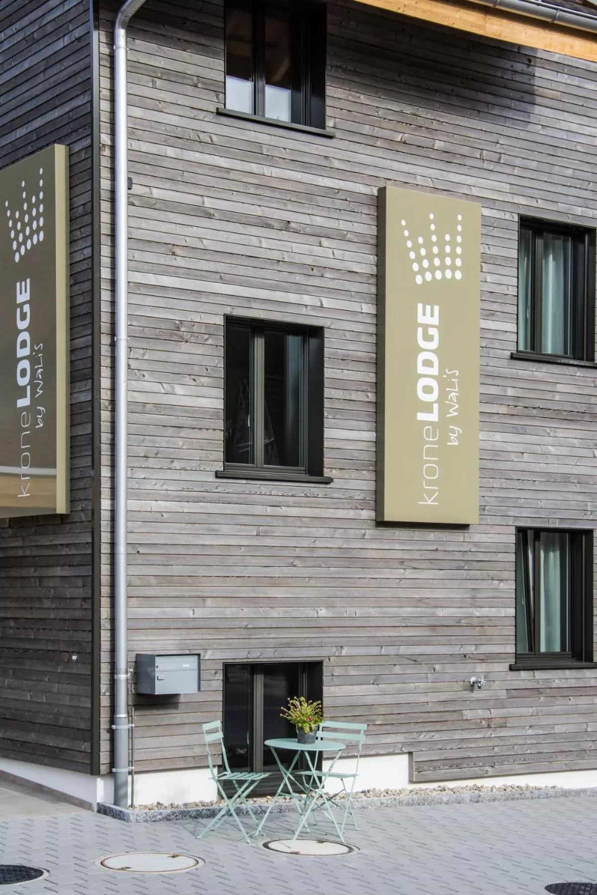 Property building in kroneLODGE - Self-Check-In Hotel