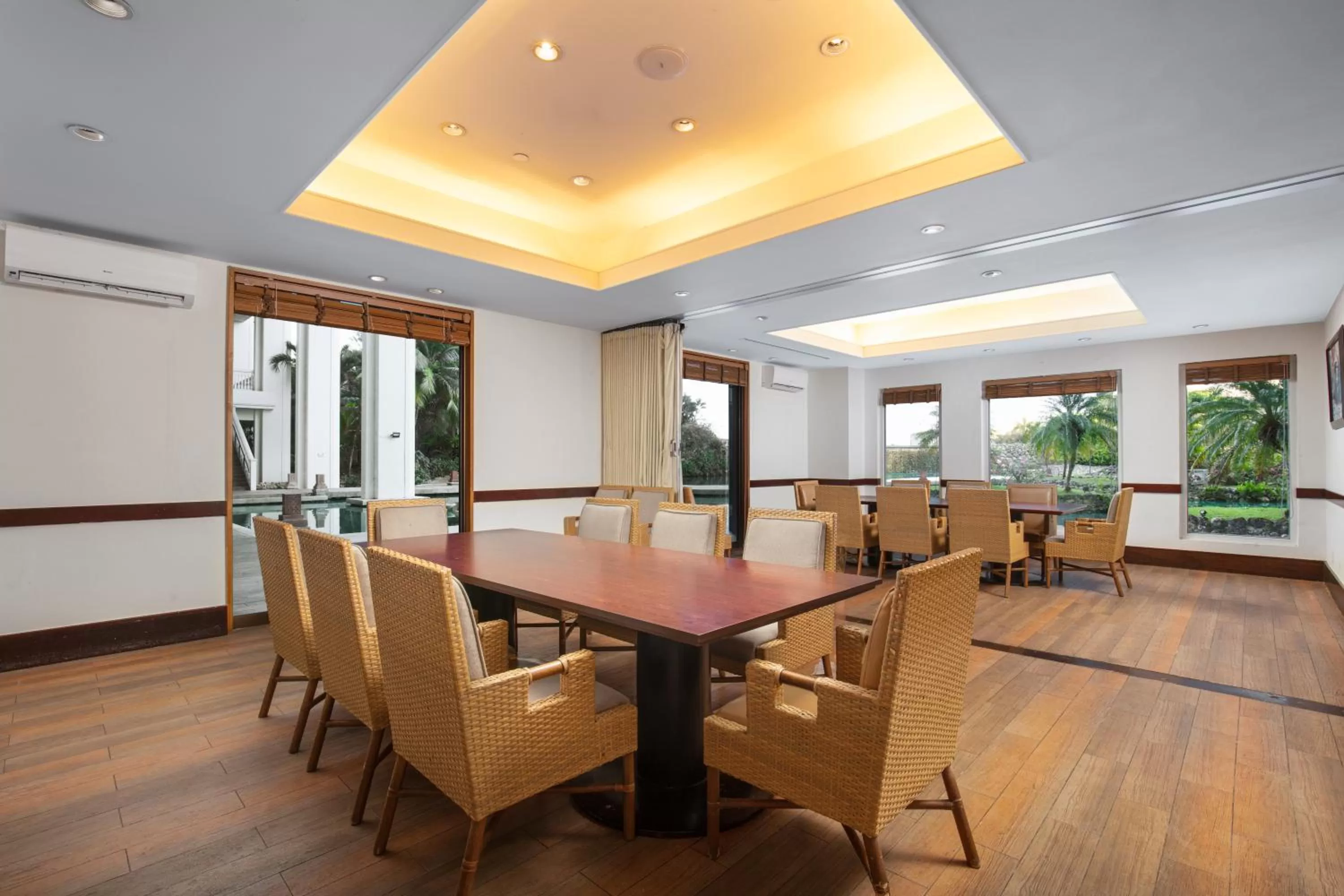 Restaurant/places to eat in RIHGA Royal Laguna Guam Resort