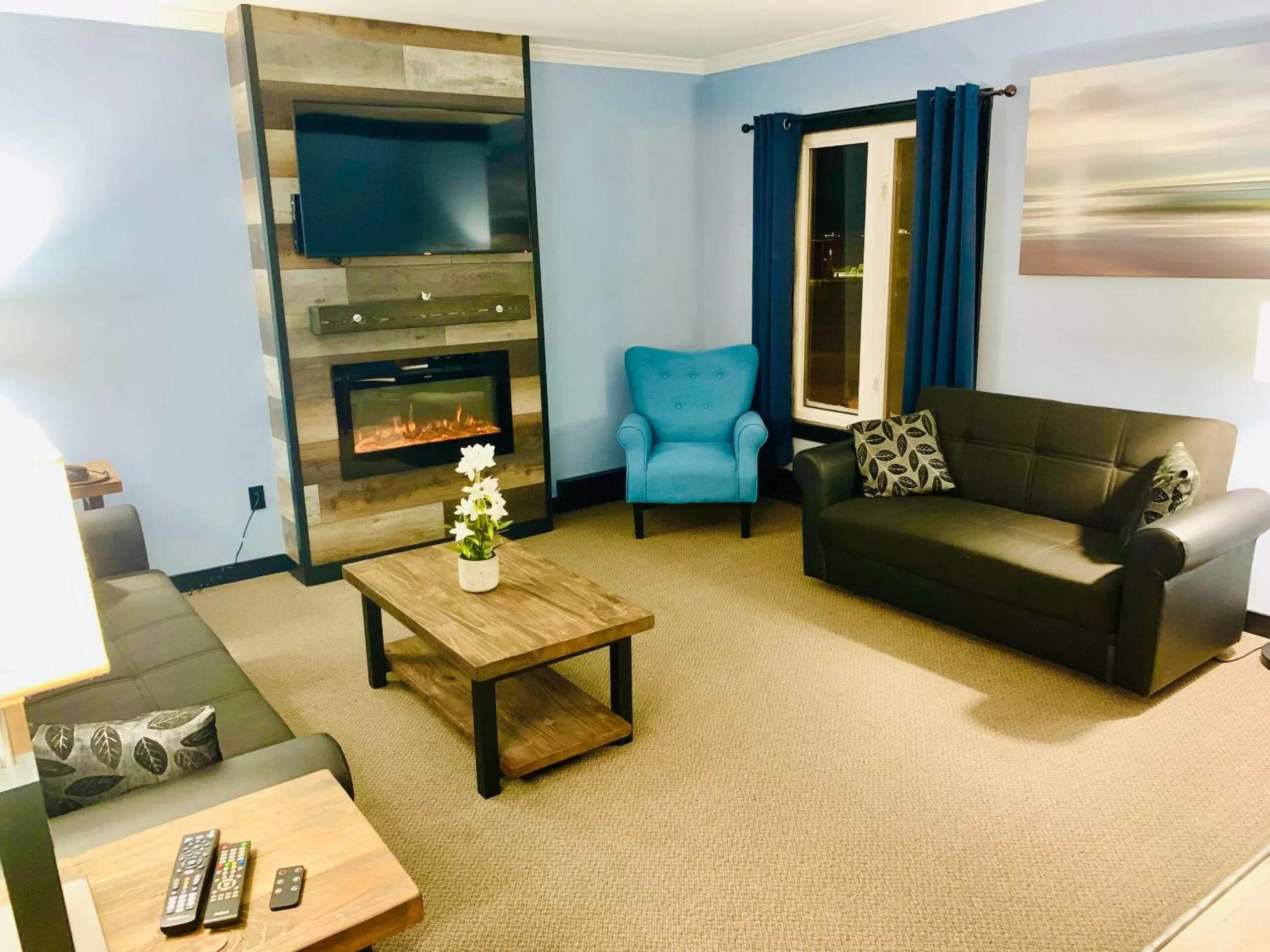 Seating Area in Acadian Hotel