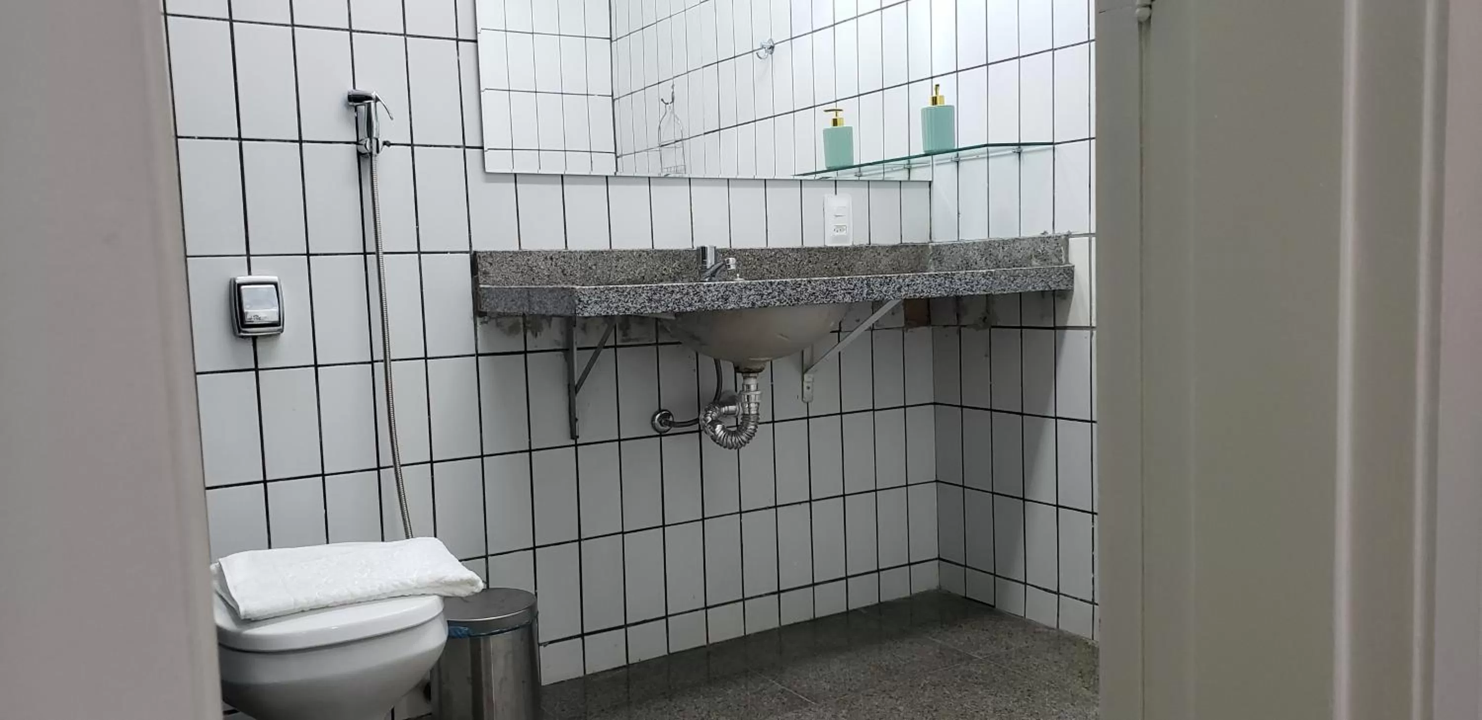 Bathroom in LIVE IN FORTALEZA HOTEL