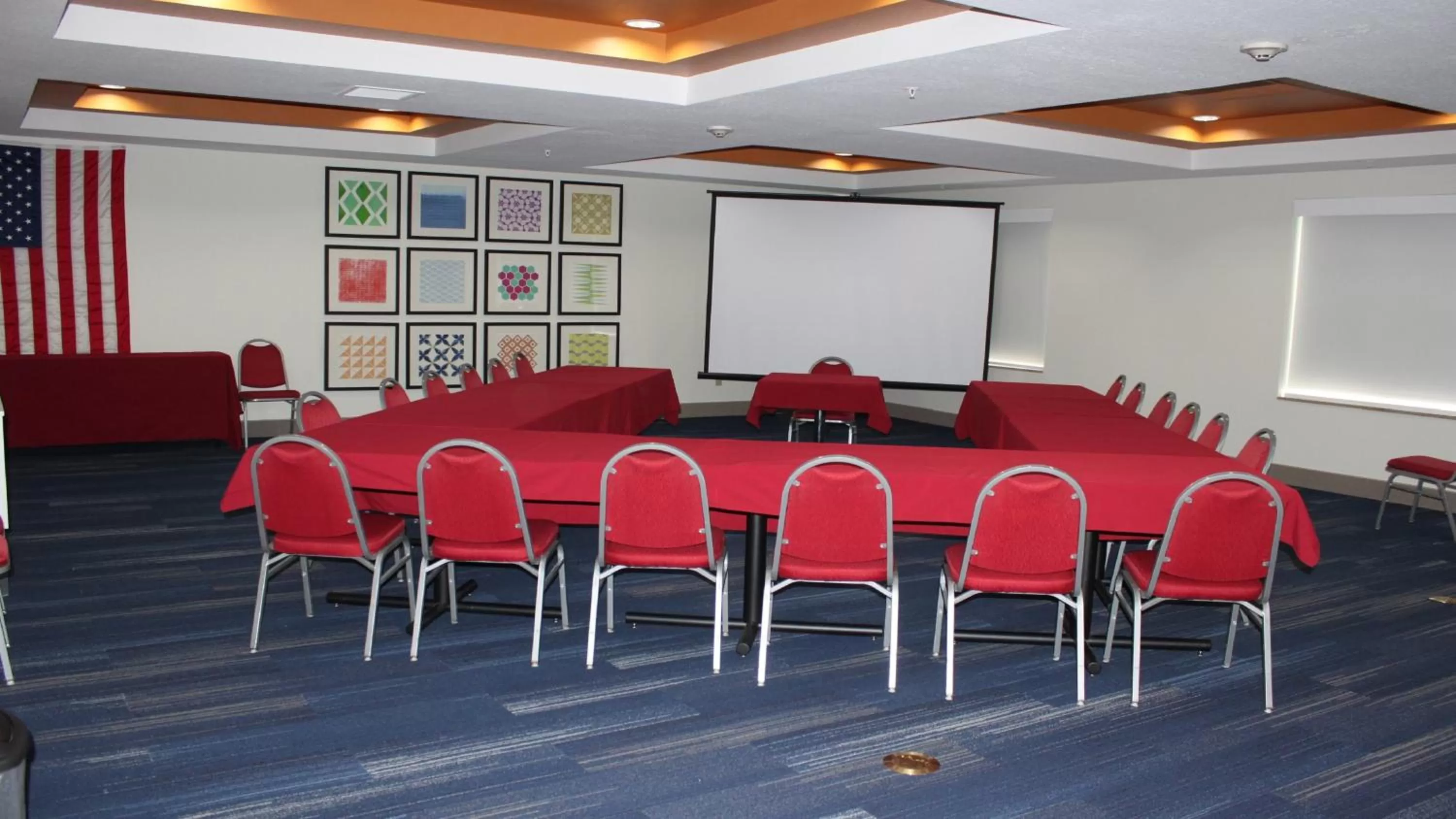 Meeting/conference room in Holiday Inn Express Orlando - South Davenport by IHG