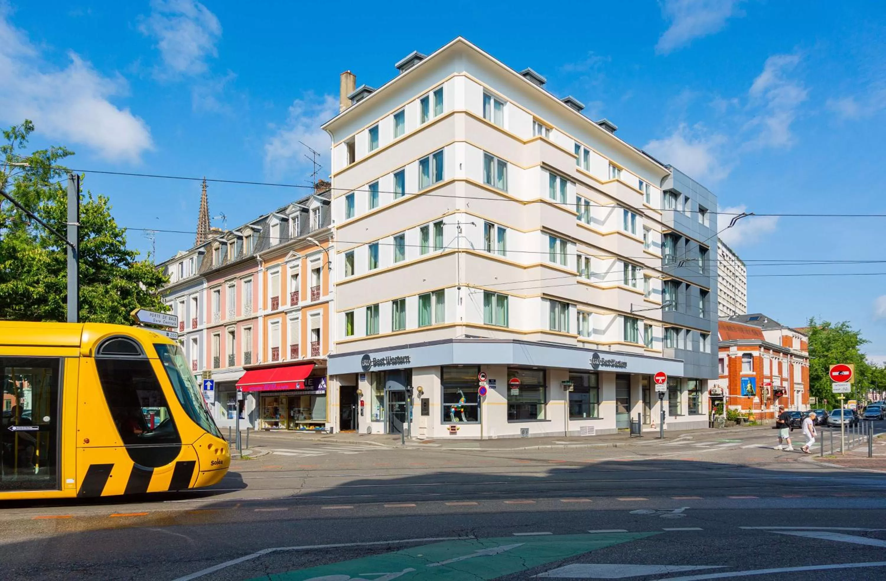 Property building in Best Western Mulhouse Salvator Centre