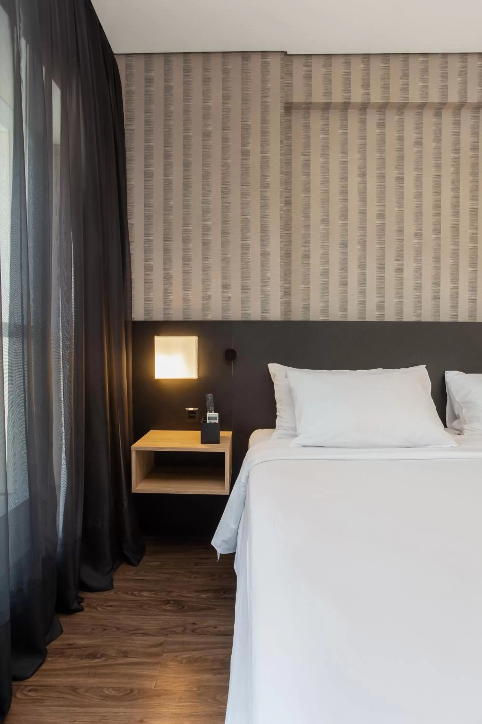 Photo of the whole room, Bed in Hilton Garden Inn Praia Brava