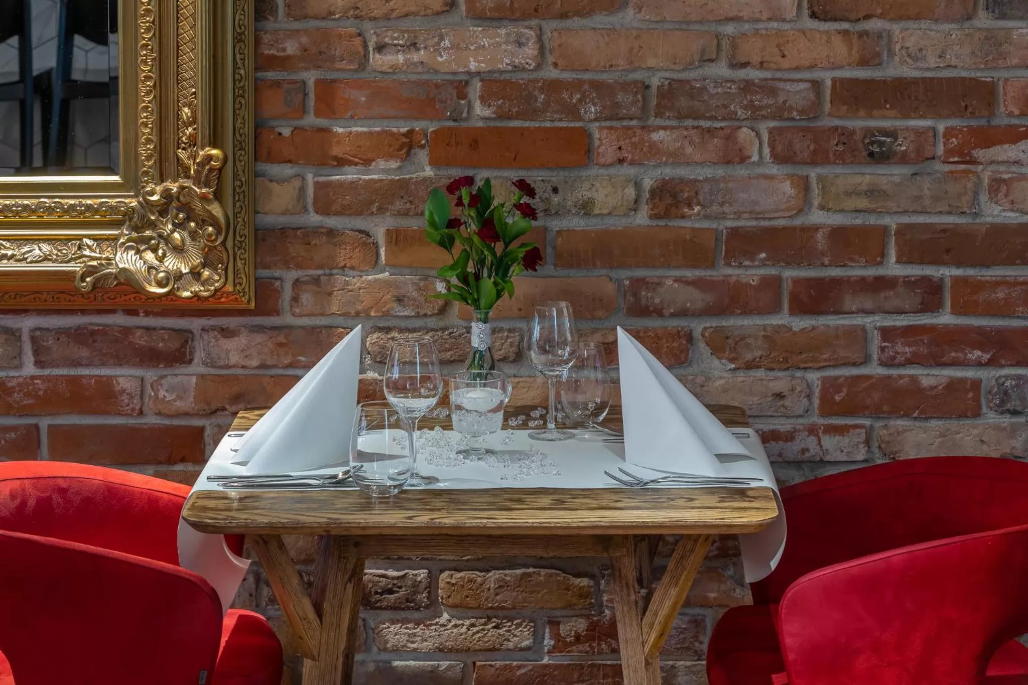 Restaurant/places to eat in INX Design Hotel