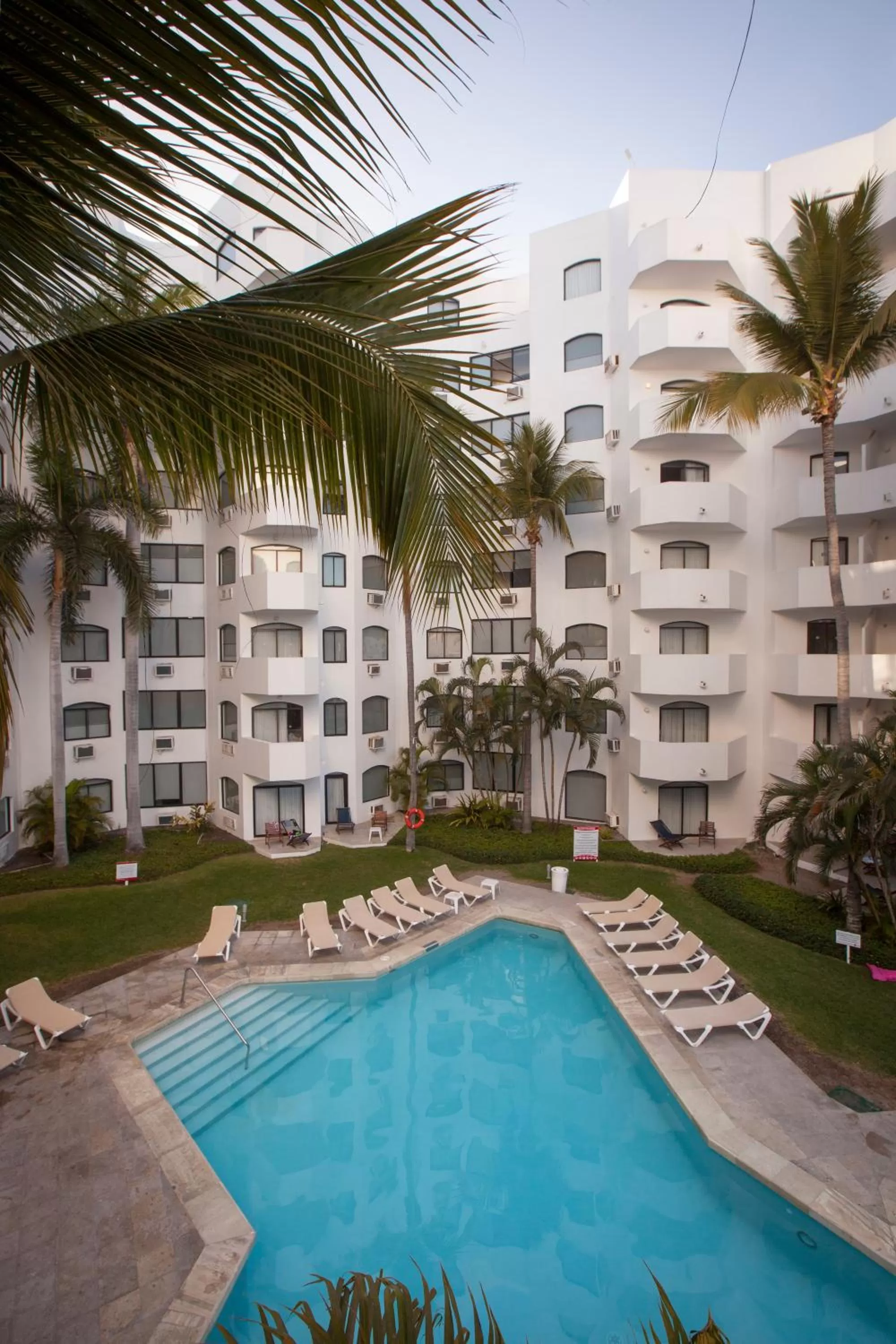 Swimming pool in Gaviana Resort